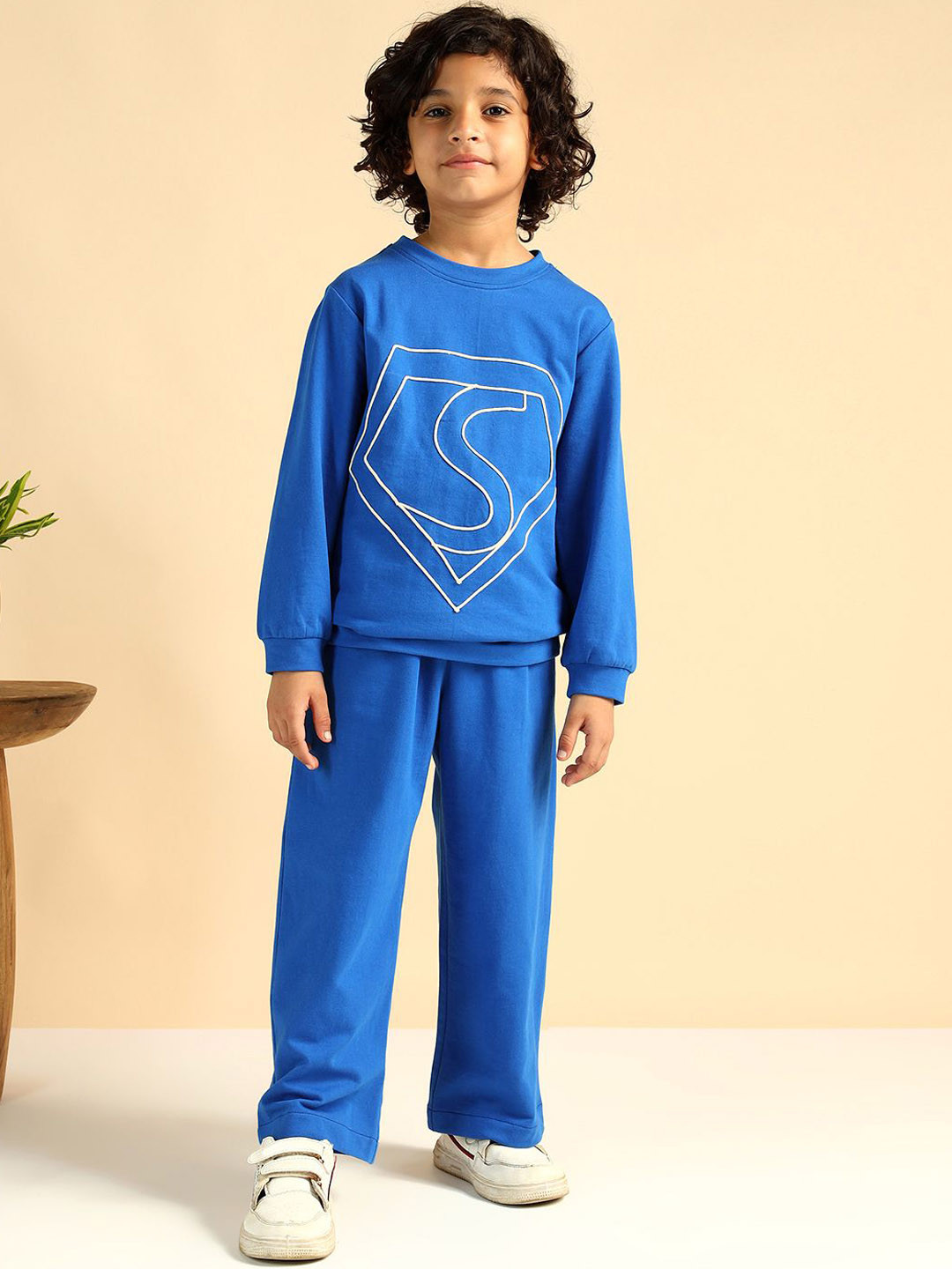 Bugandbees Boys Superman Embroidered Round Neck Pure Cotton T-shirt With Trousers