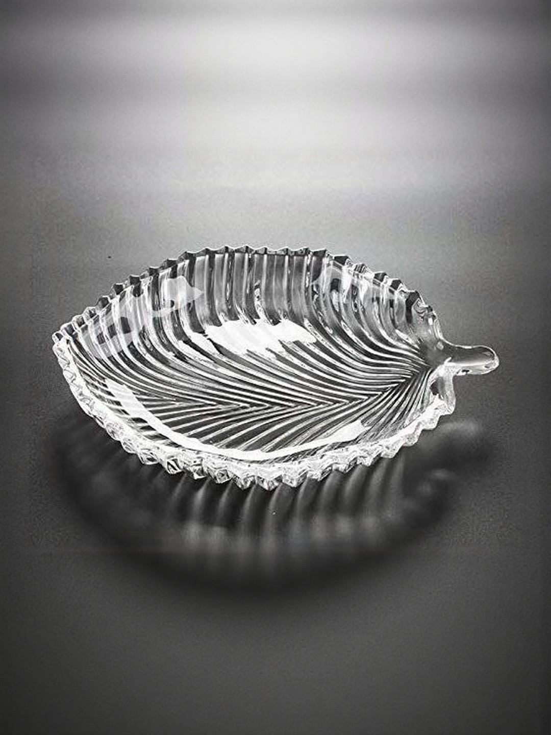 1ST TIME Transparent Leaf Shape Glass Plate