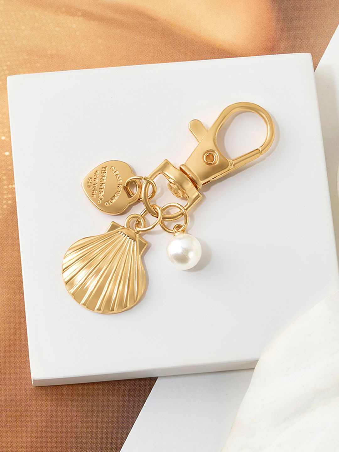 JOKER & WITCH Shellie Bellie Bracelet Charms