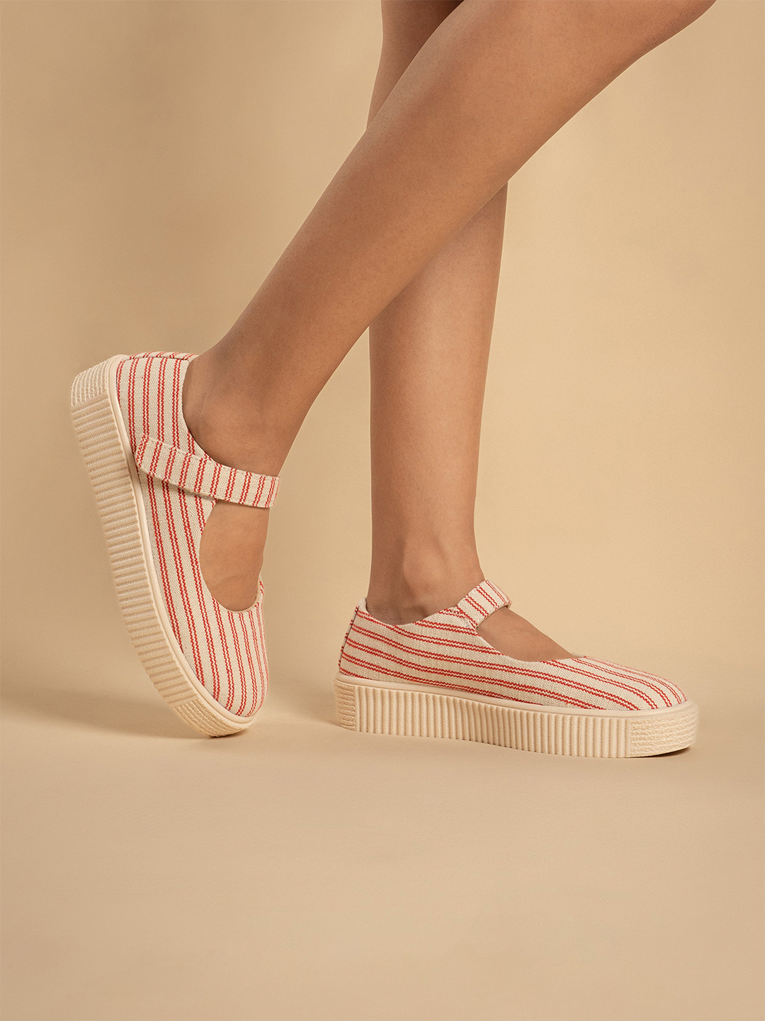 Theater Women Maru Red Stripes Moths Platform Mary Janes Flats