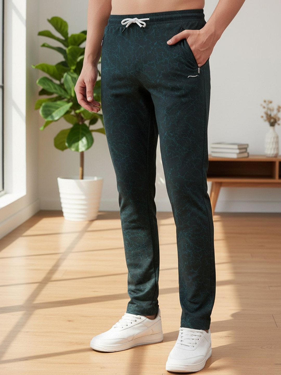 MOUNTAIN COLOURS Men Abstract Printed Mid-Rise Regular Joggers