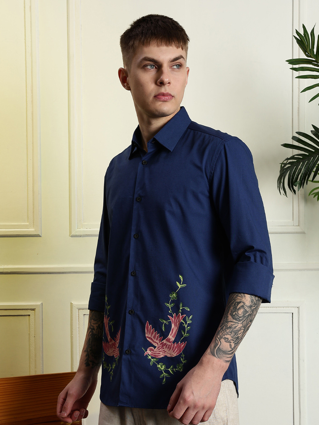 Eszett Aves Birds Printed Spread Collar Pure Cotton Shirt