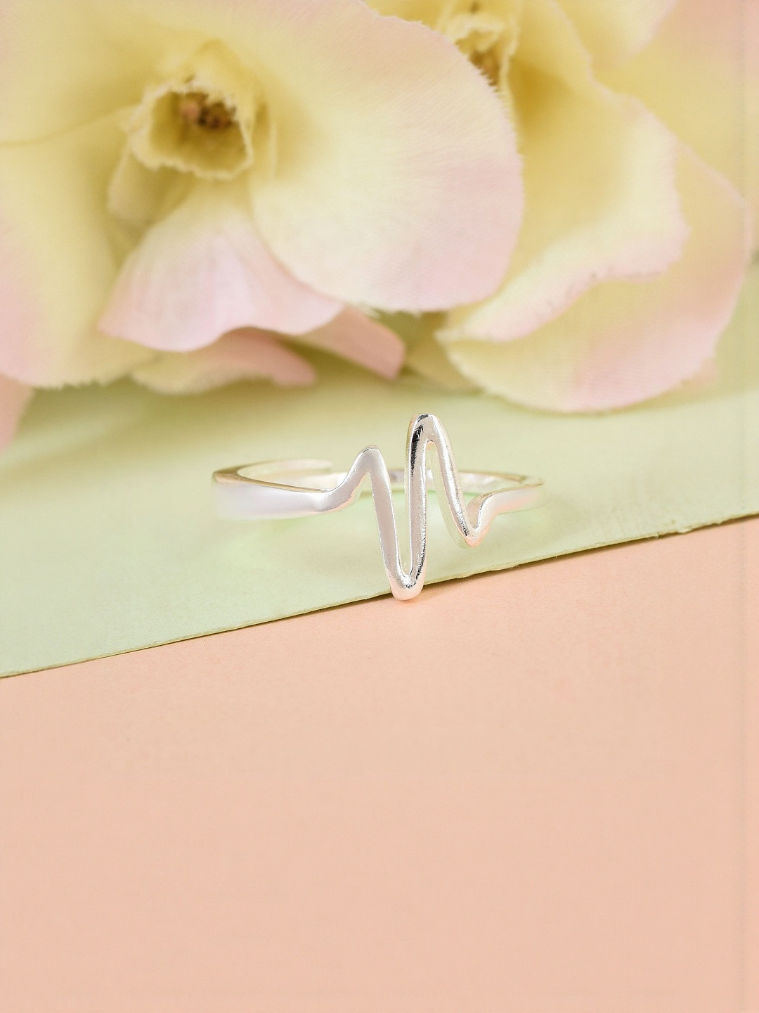 Brass Micron Silver plated Valentine Love feeling adjustable fingerring