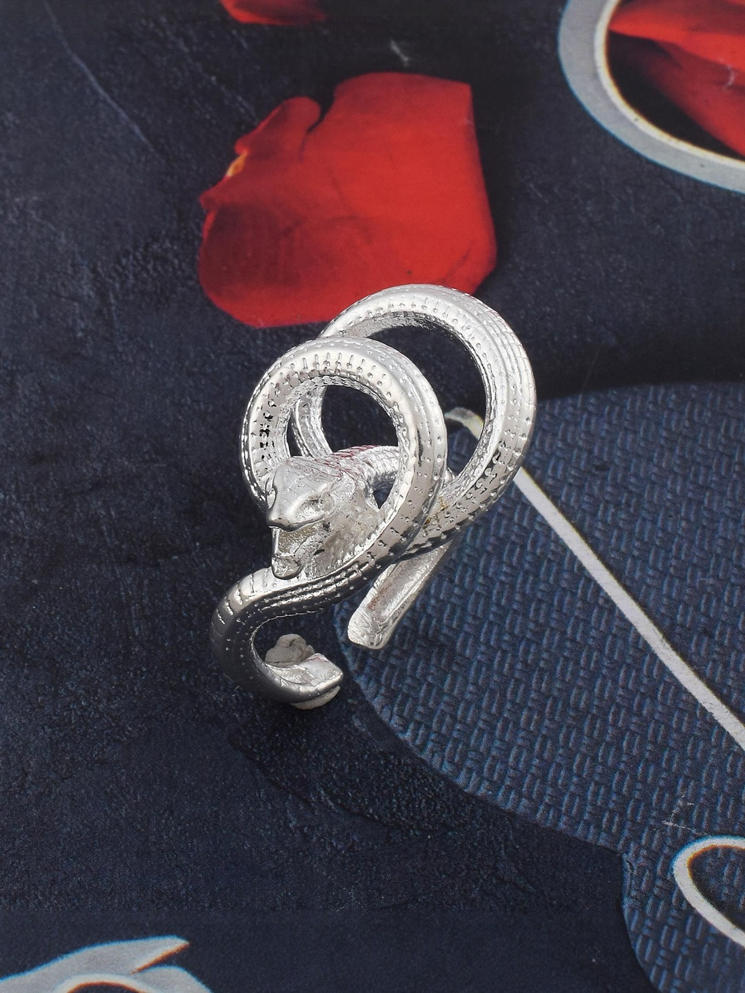 DZINETRENDZ Silver Plated Size Coiled Cobra Serpent Snake Finger Ring