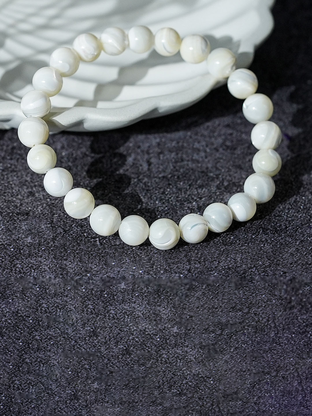 Gemsmantra Unisex Mother of Pearl Bracelet