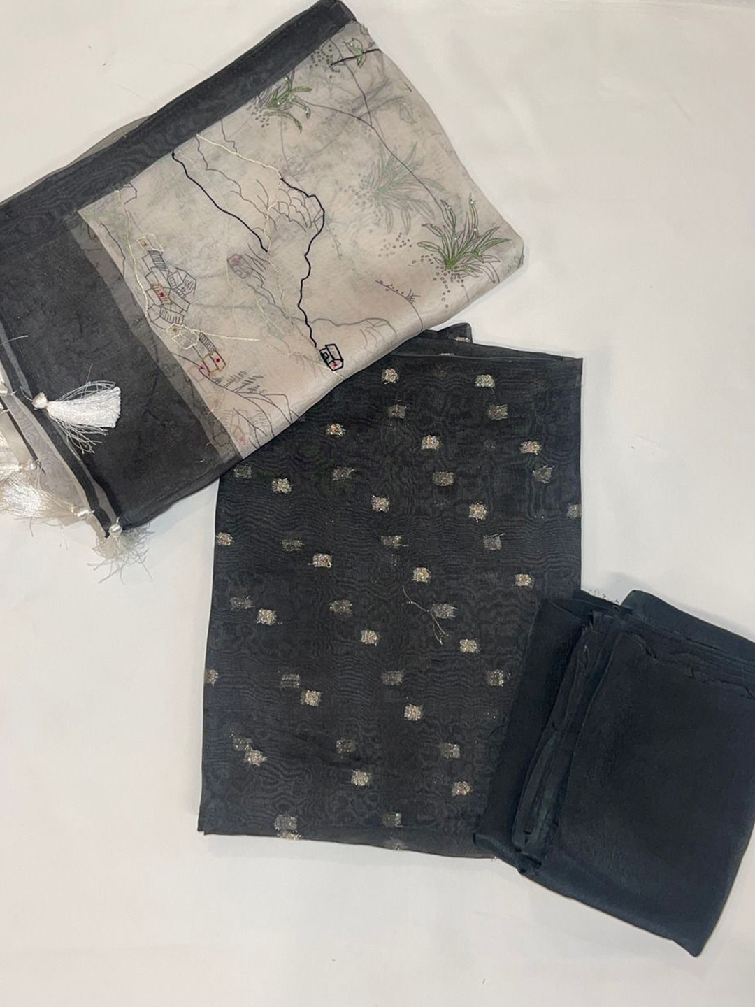 NEE DESIGNSS Abstract Printed Unstitched Dress Material