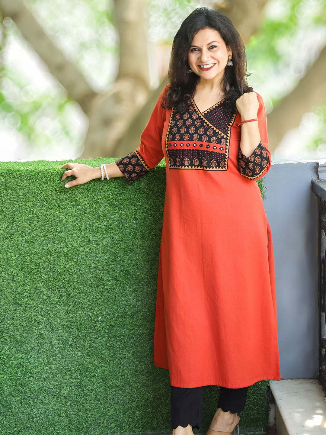 Desi Sandook Floral Yoke Design V-Neck Mirror Work Pure Cotton Straight Kurta