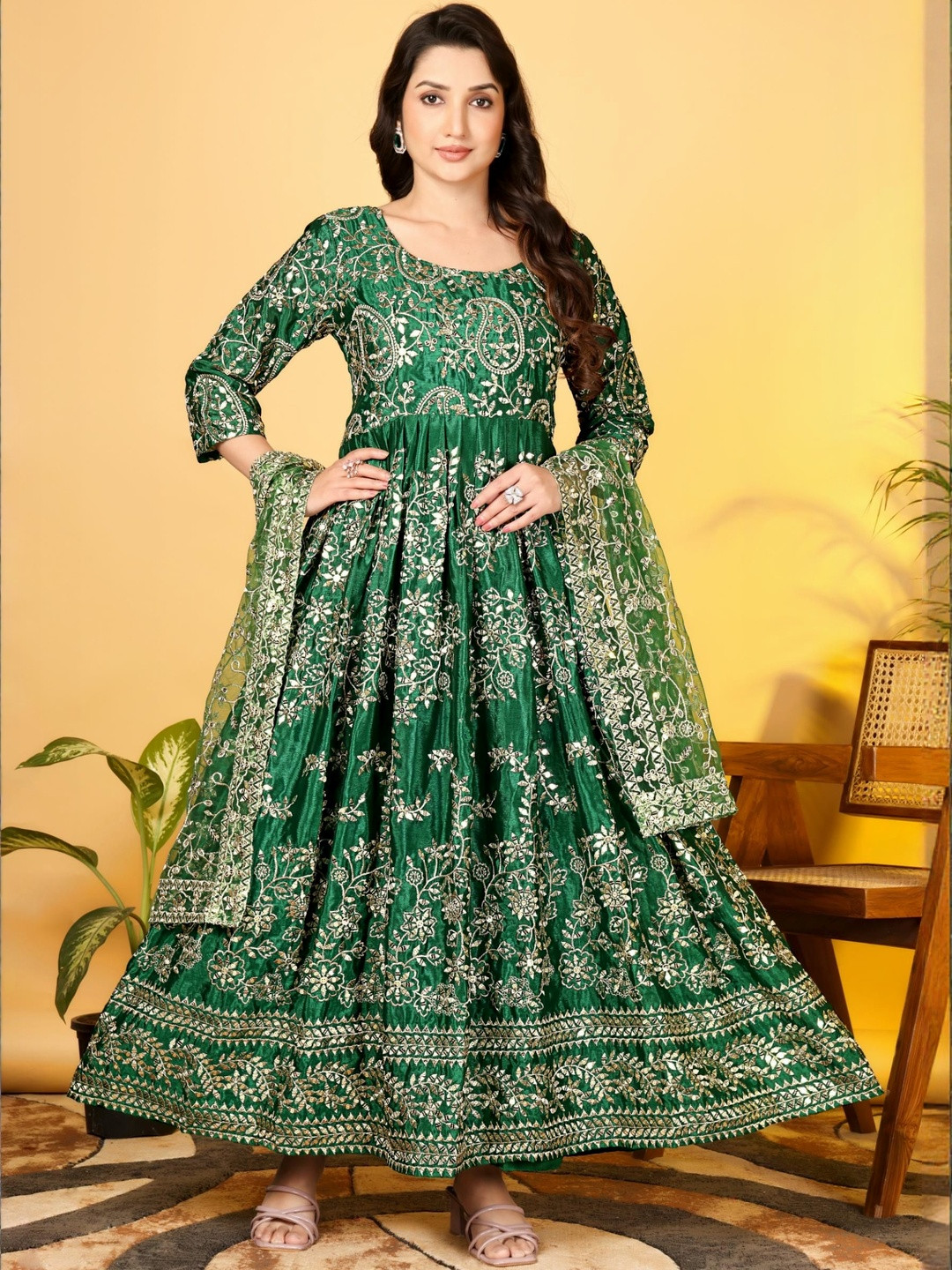 Aavisa Queency Women Ethnic Motifs Embroidered Panelled Kurta with Salwar & Dupatta
