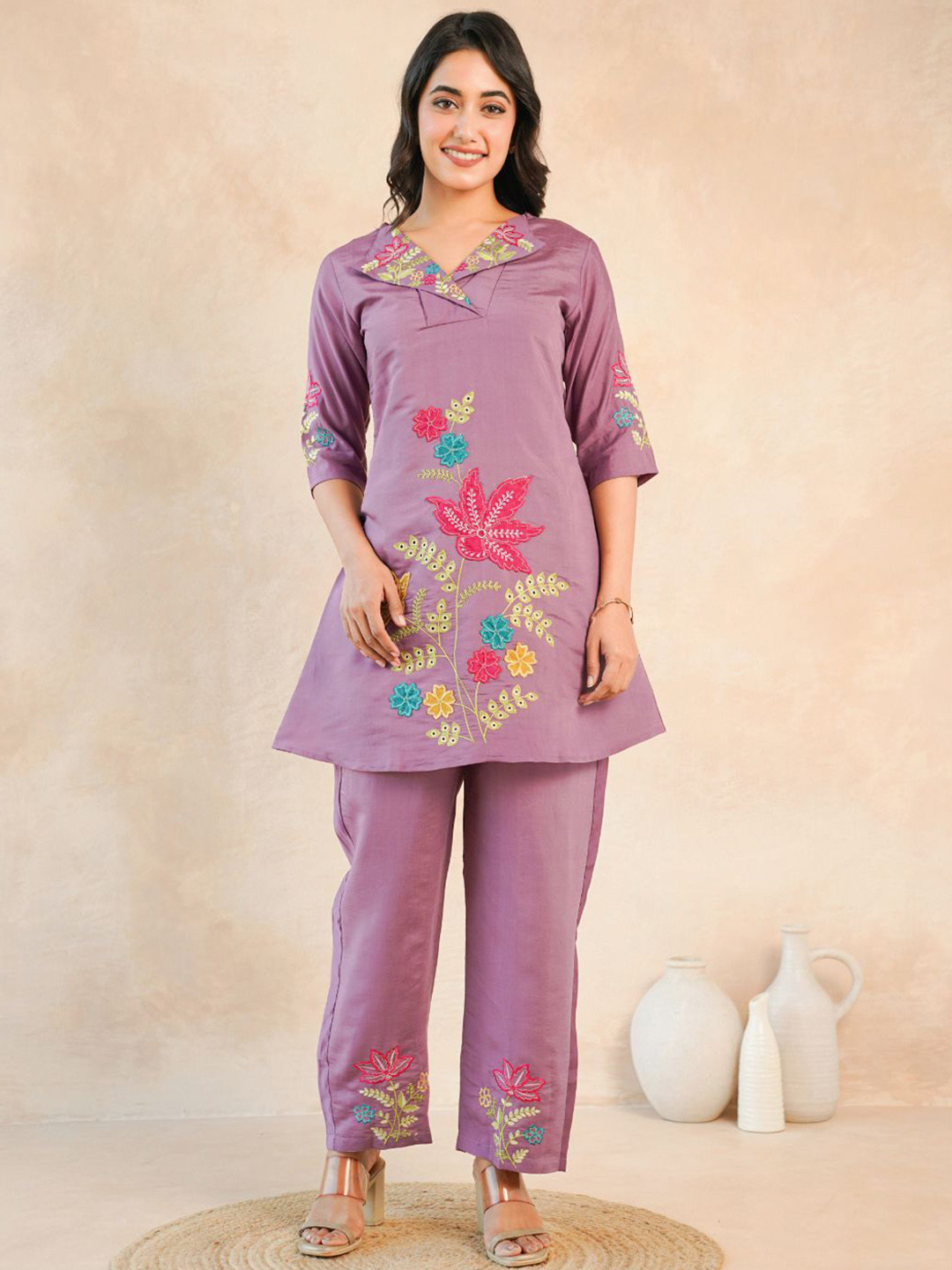 Zolo Label Floral Embroidered Shirt Collar Pure Silk Tunic With Trousers Co-Ords