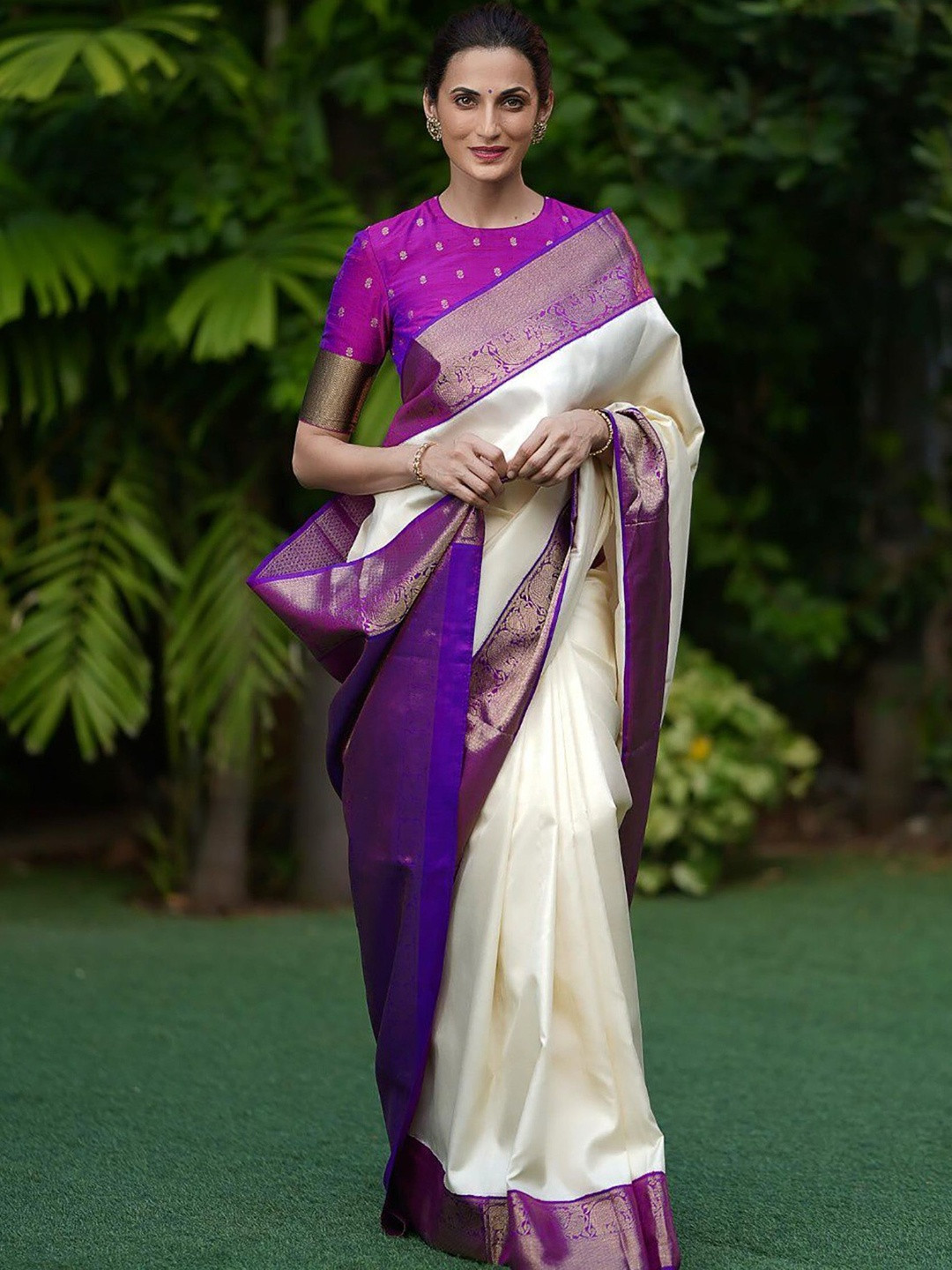 Moda Rapido Woven Design Zari Saree with Unstitched Blouse Piece
