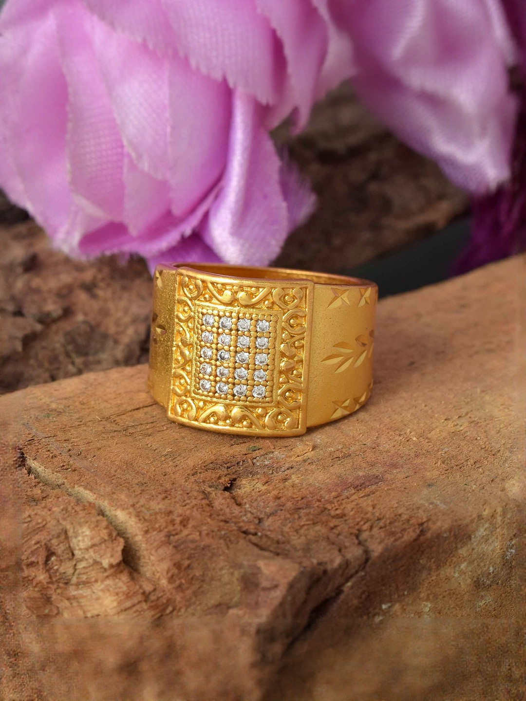 DZINETRENDZ Women Brass Goldplated Imitation Diamond Finger Ring