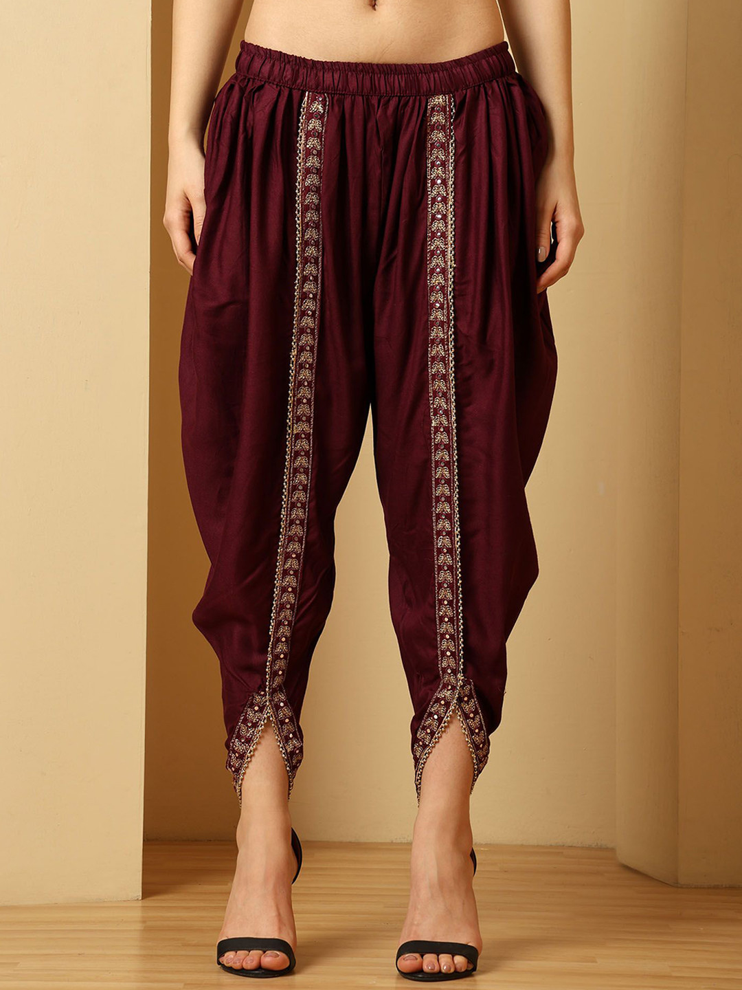 URBAN KANYA Floral Embroidered Medium Loose Fit Salwar