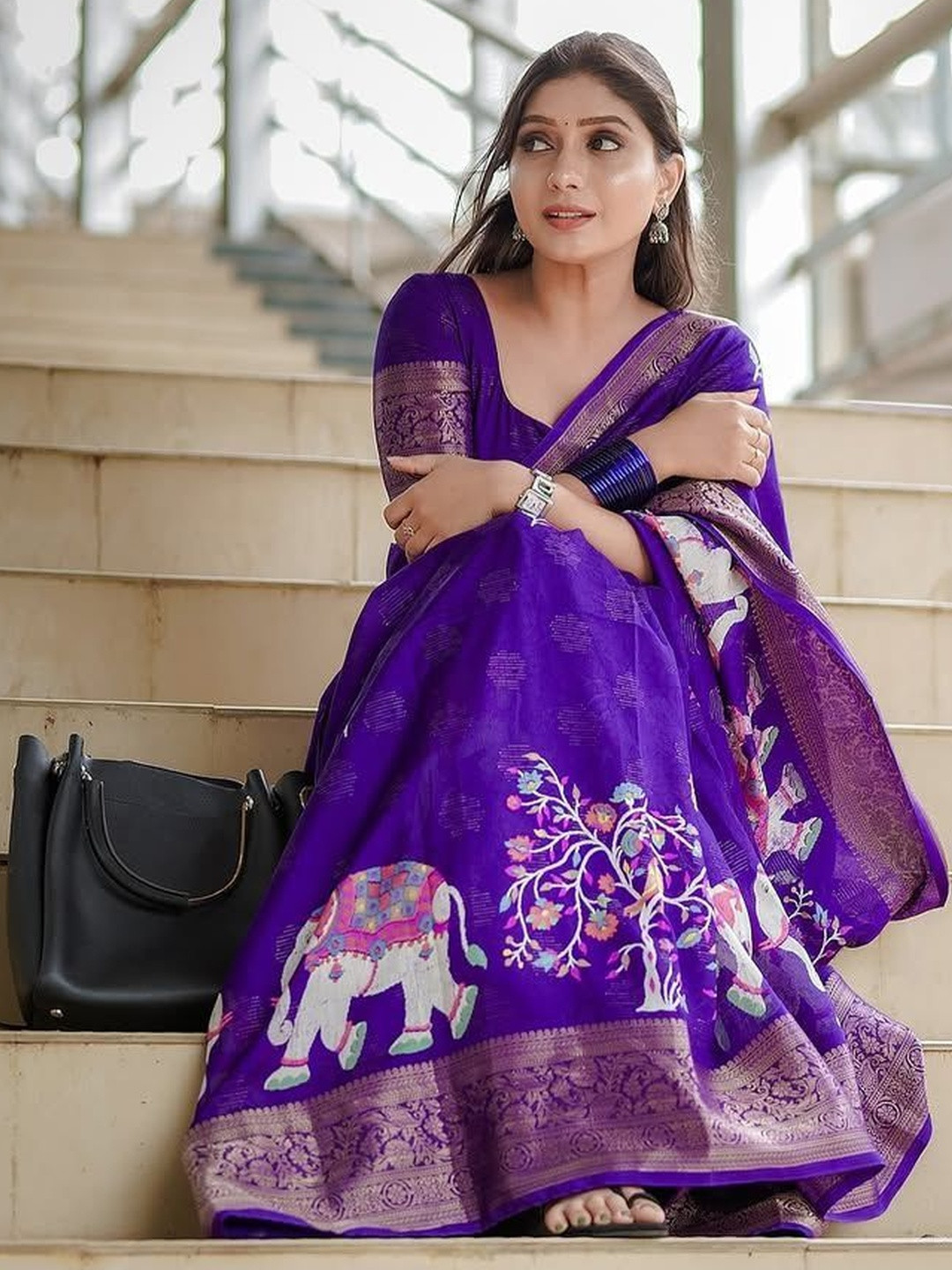 Swaraas Woven Design Ethnic Motifs Zari Tissue Pochampally Saree