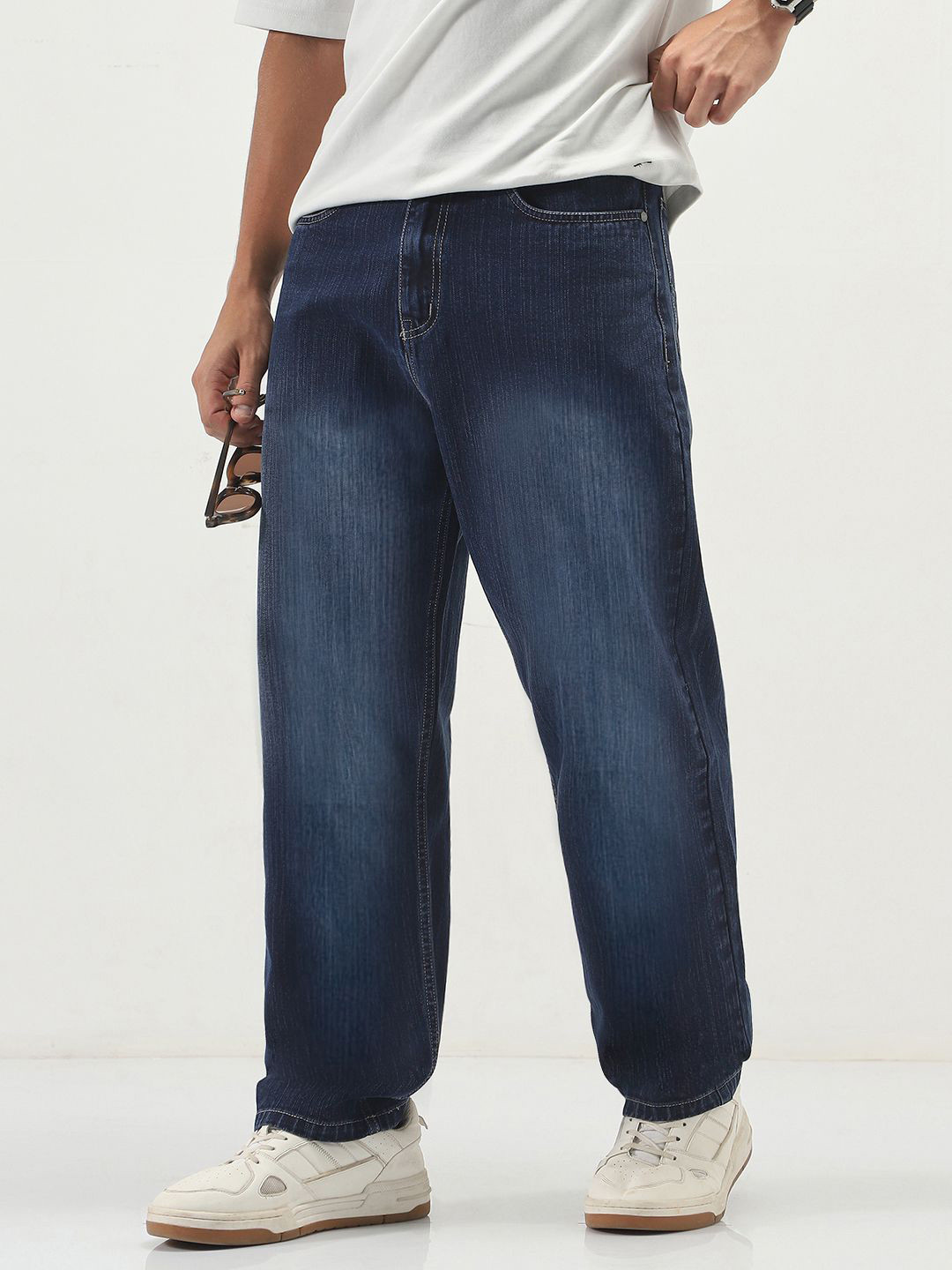 Urbano Fashion Men Loose Relaxed Fit Low-Rise Cotton Washed Light Fade Jeans