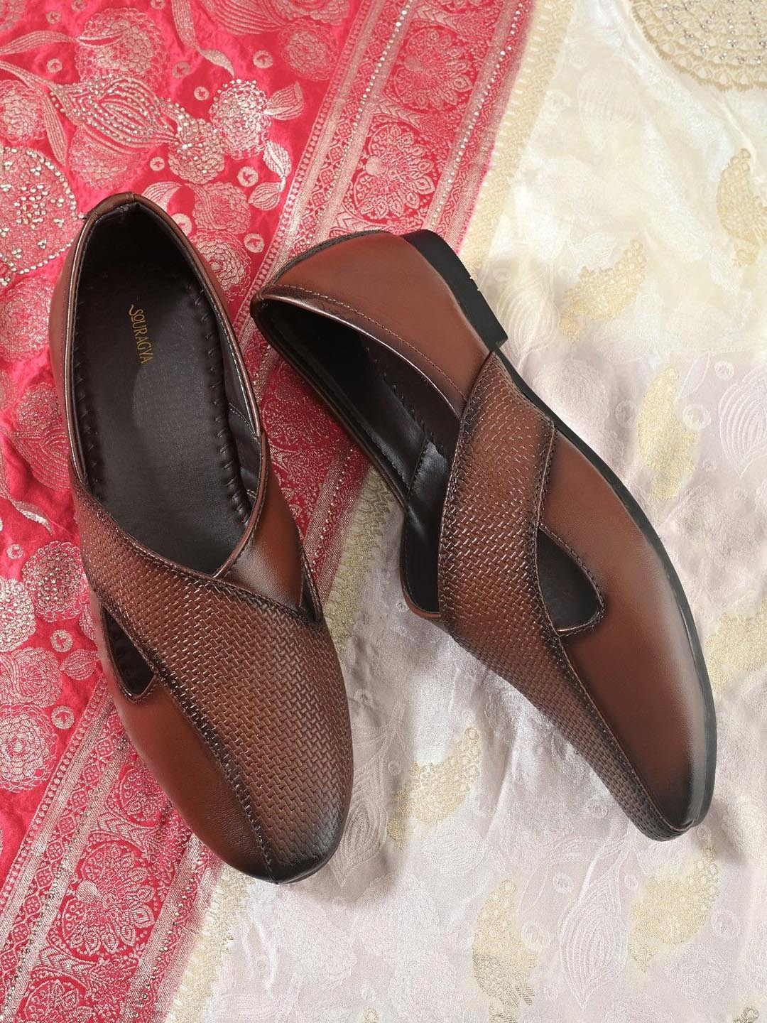 SOURAGYA Men TAN Comfortable Mojari Loafers