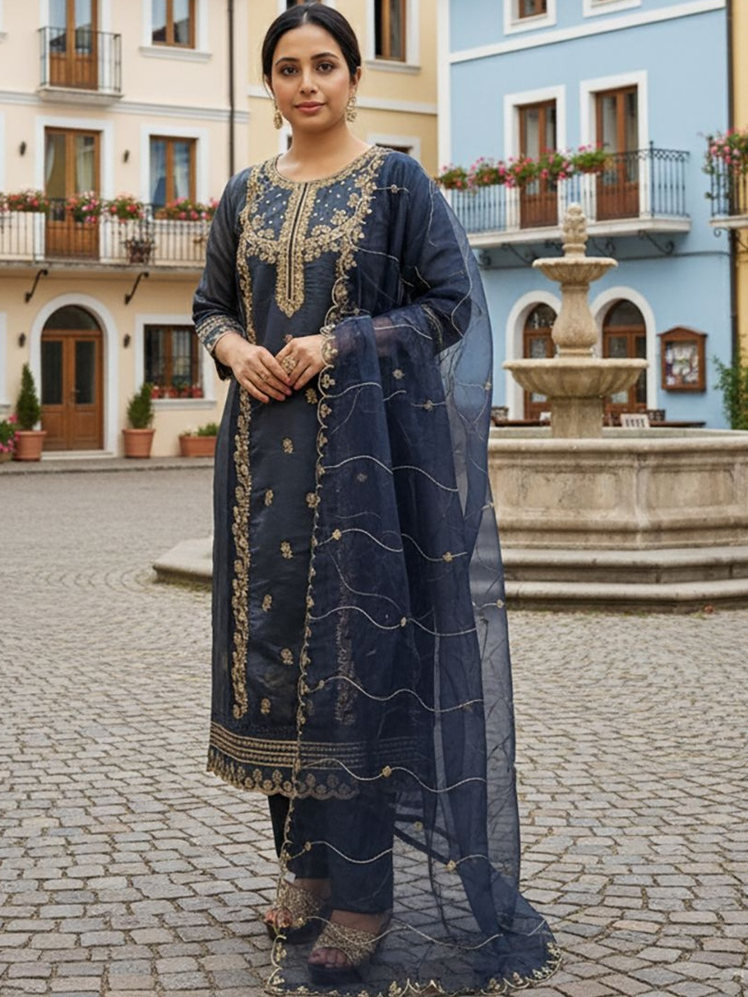 SAKSHI- The Wedding Store Ethnic Motifs Embroidered Kurta With Trousers & Dupatta