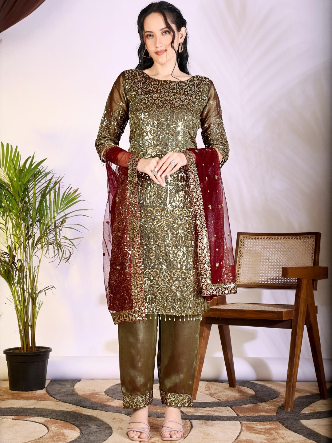 Aavisa Queency Women Ethnic Motifs Embroidered Sequinned Kurta with Trousers & Dupatta