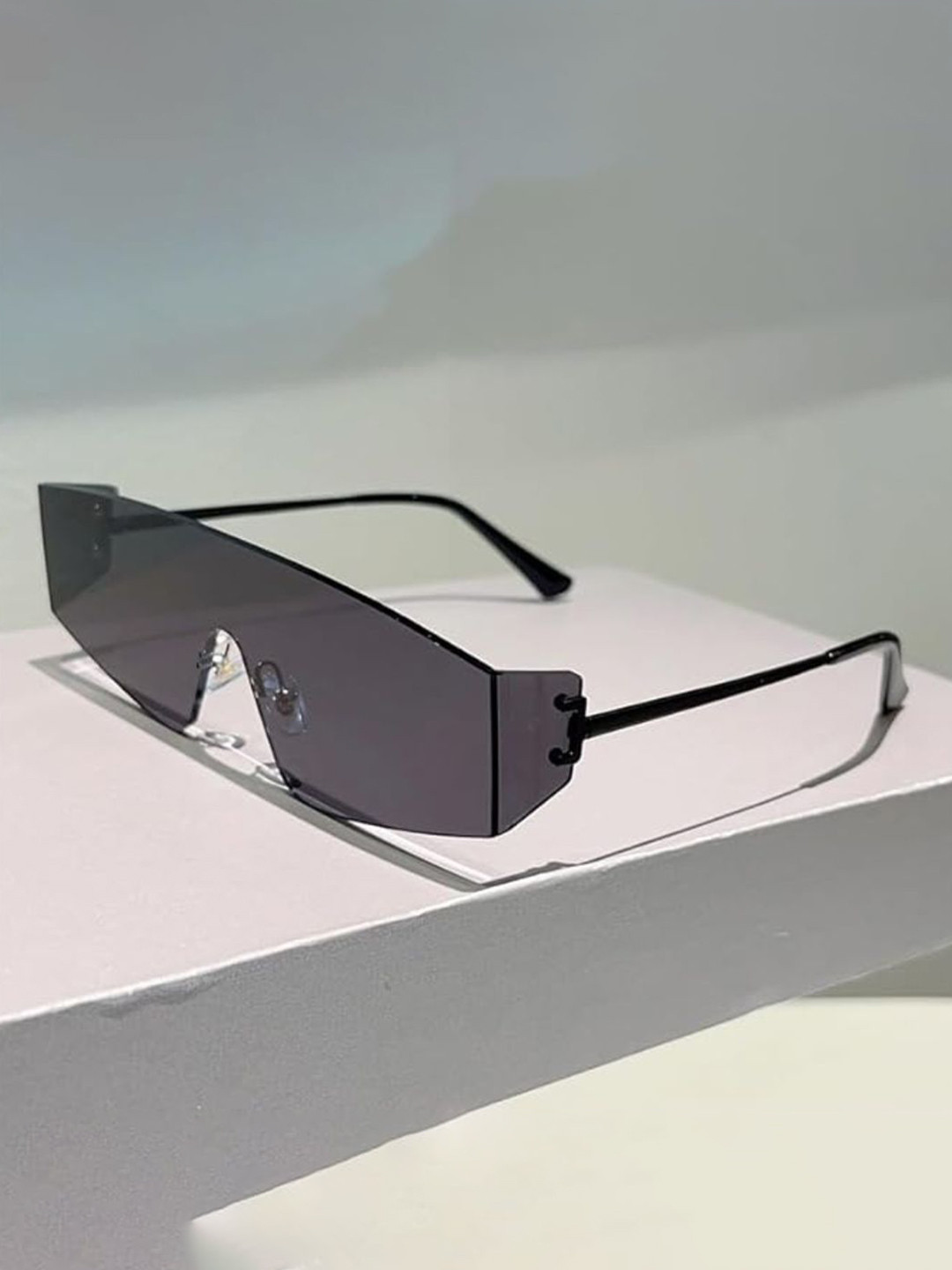 AUGEN Unisex Pack Of 6 Rimless Oversized Sunglasses with UV Protected Lens VI-SG-247-C1-