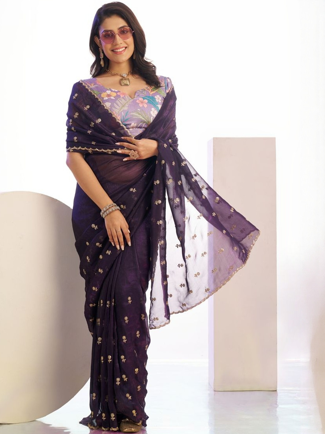 HERE&NOW Embroidered Zari Pure Crepe Saree With Matching Pallu Blouse