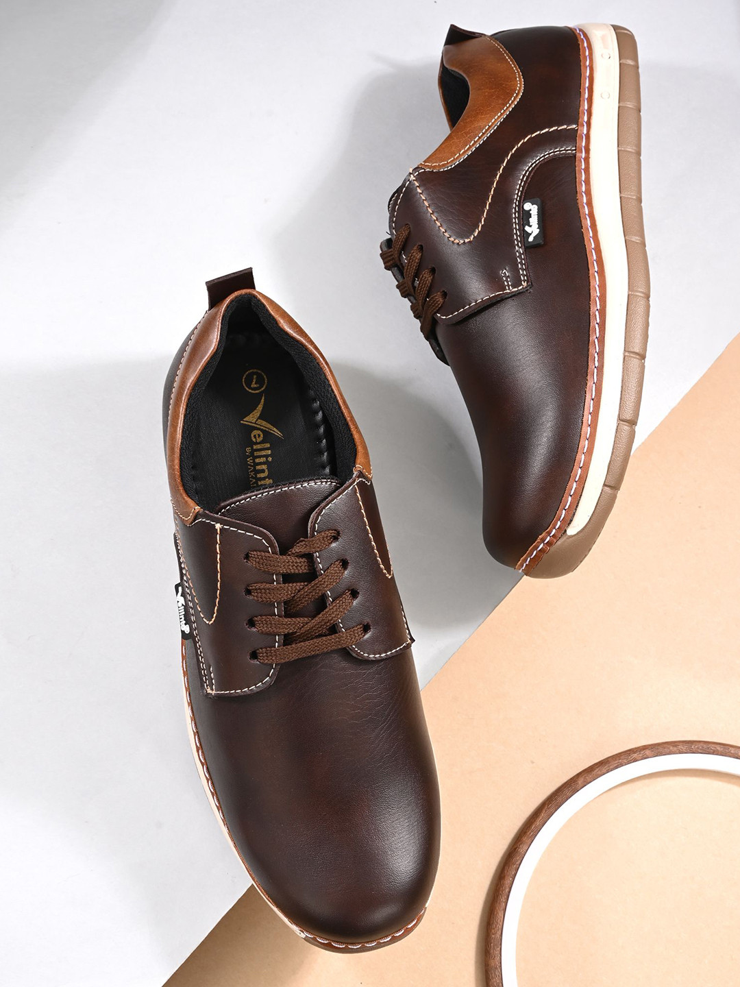 Vellinto Men Lace-Ups Sneakers
