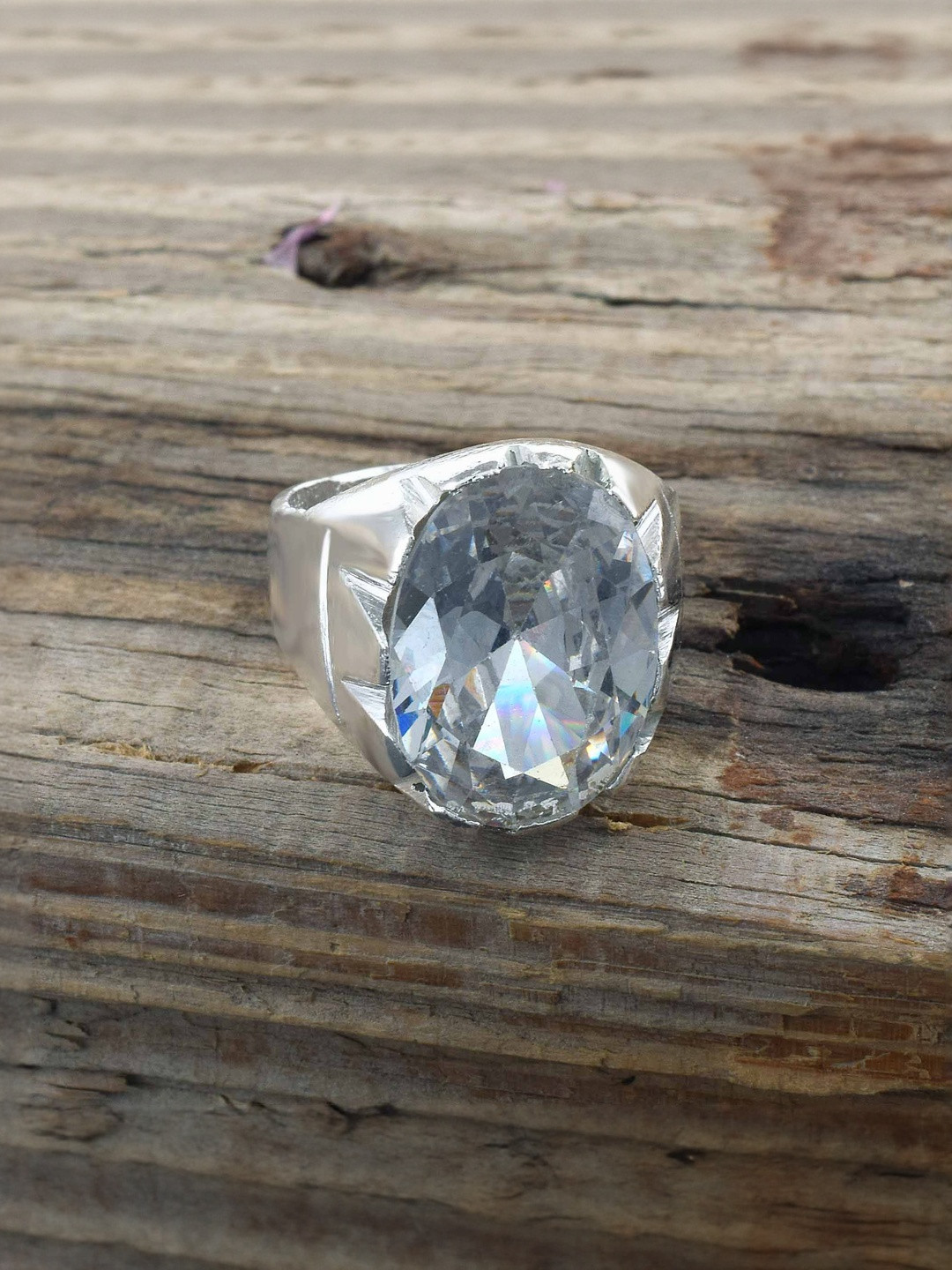 DZINETRENDZ Unisex Brass Silverplated Super Heavy and Tough White Topaz Finger ring