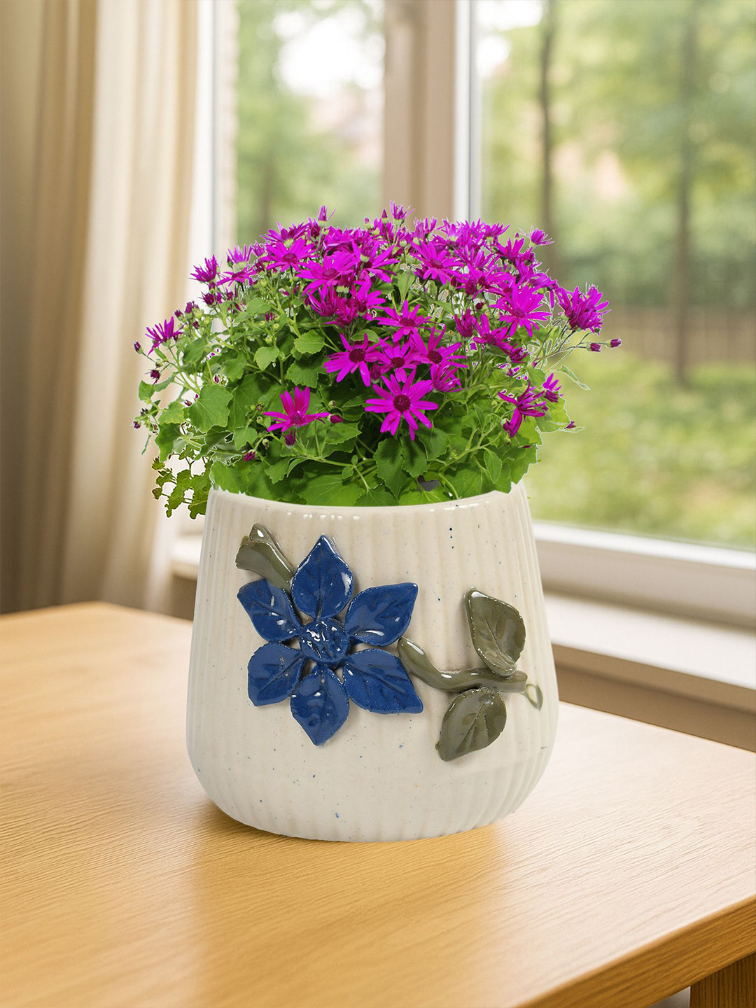 CLIO'S HERITAGE STORE Cream-Colored & Blue Textured Ceramic Table Planter