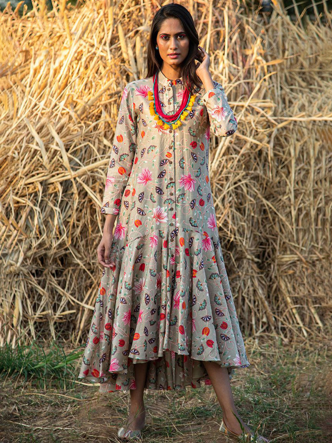 SWATI VIJAIVARGIE KAMAL ZAAL Floral Printed Gathered or Pleated Drop-Waist Midi Dress