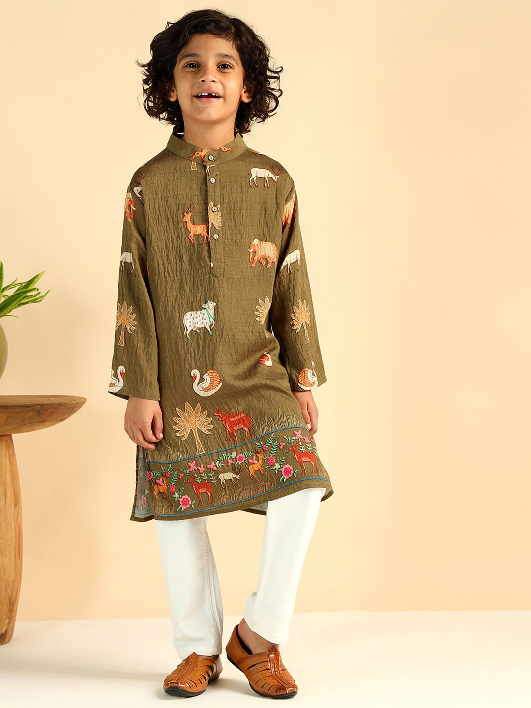 Bugandbees Boys Animal Printed Festive Straight Kurta
