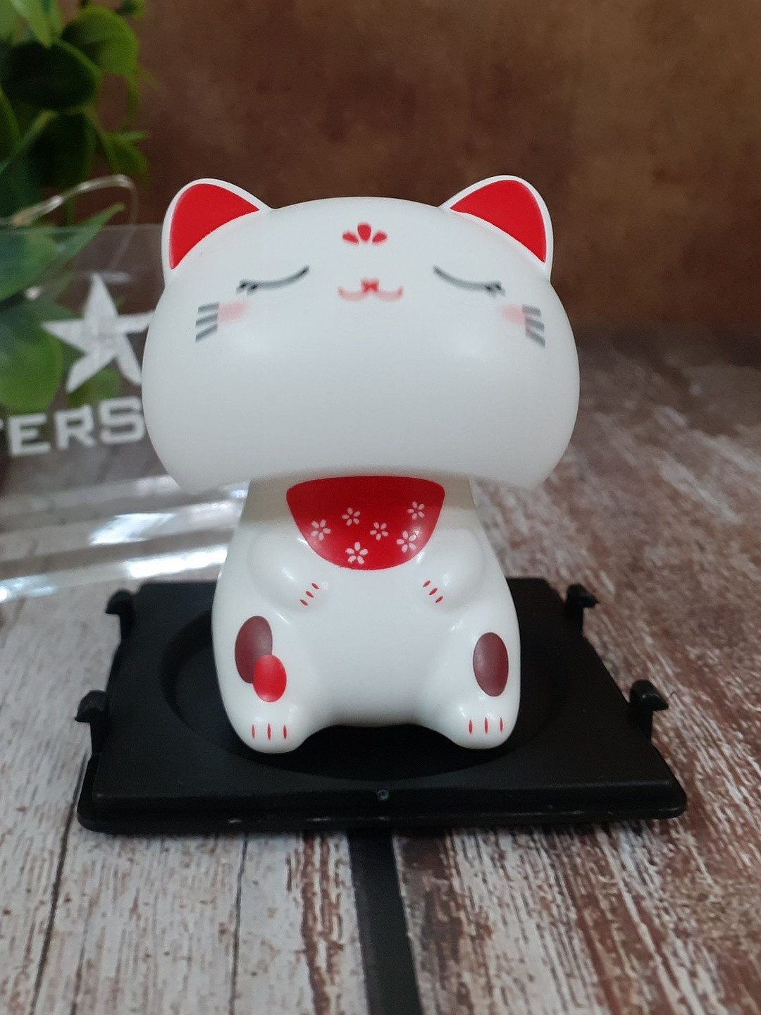 Afterstitch Solar Powered Hawaiian Hula Doll