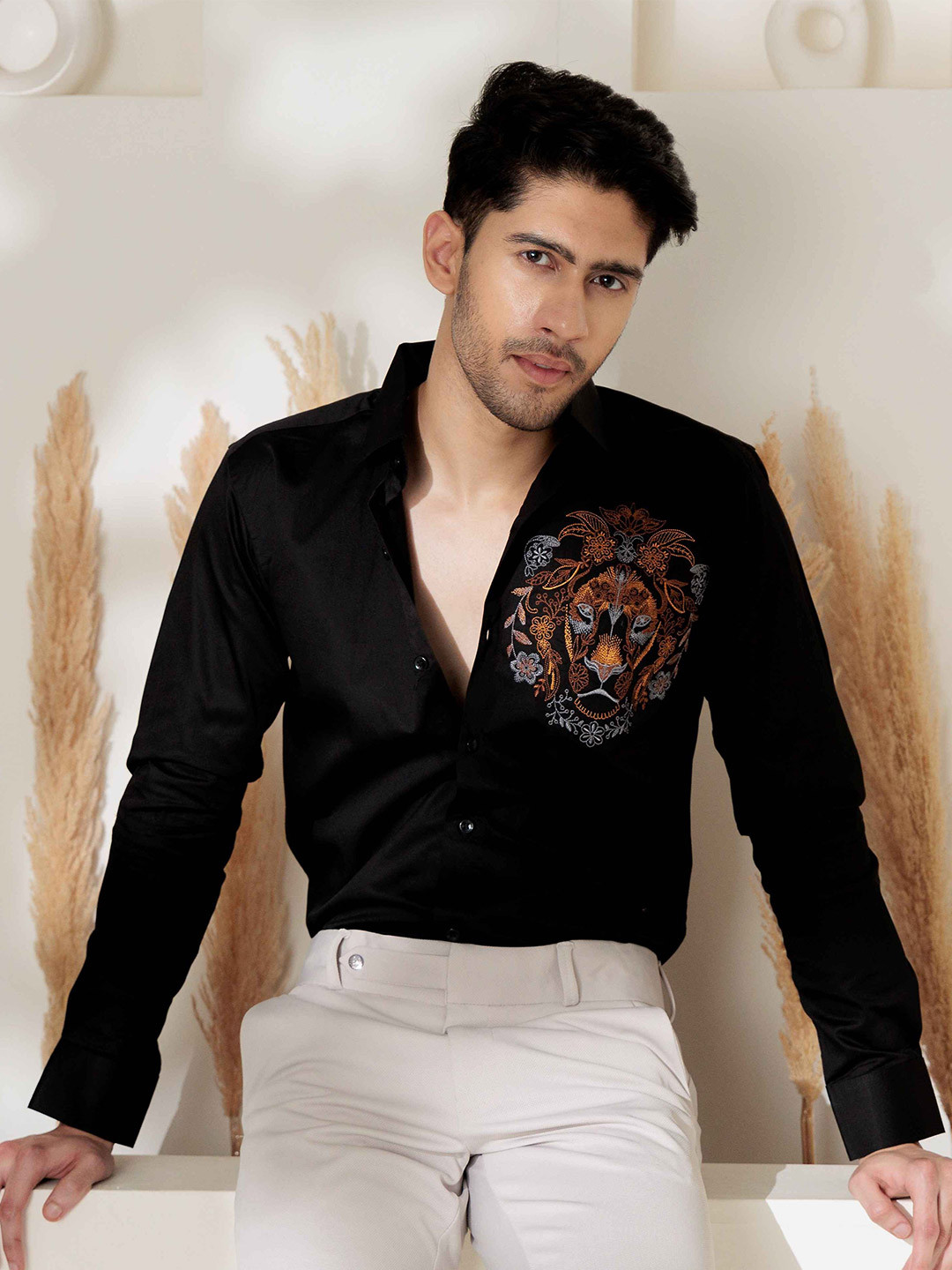 Foomer Men Standard Fit Graphic Printed Spread Collar Satin Casual Shirt