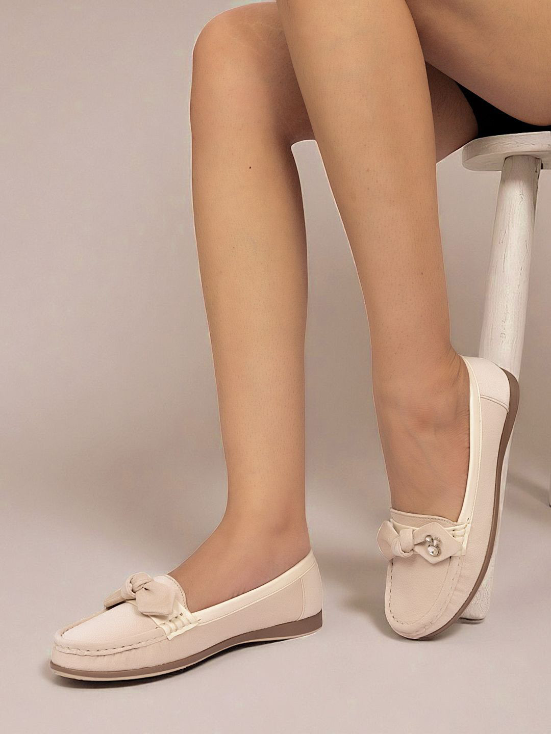 Truffle Collection Women Round Toe Horsebit Loafers