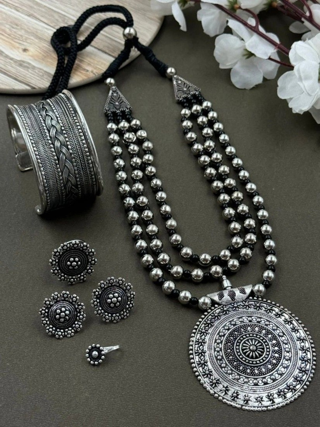 NAMAN ARTS Silver-Plated Artificial Beads Beaded Oxidised Floral Jewellery Set