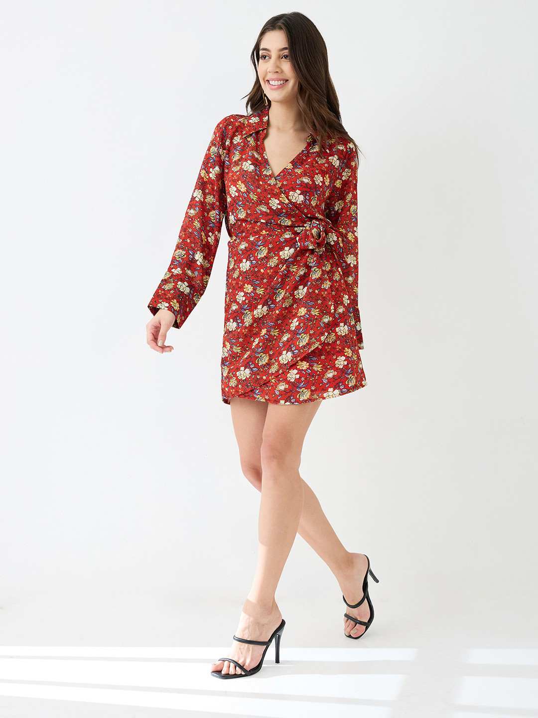 Globus Collared V-Neck Cuffed Sleeves Allover Floral Print Mini Tie-Up Wrap Dress