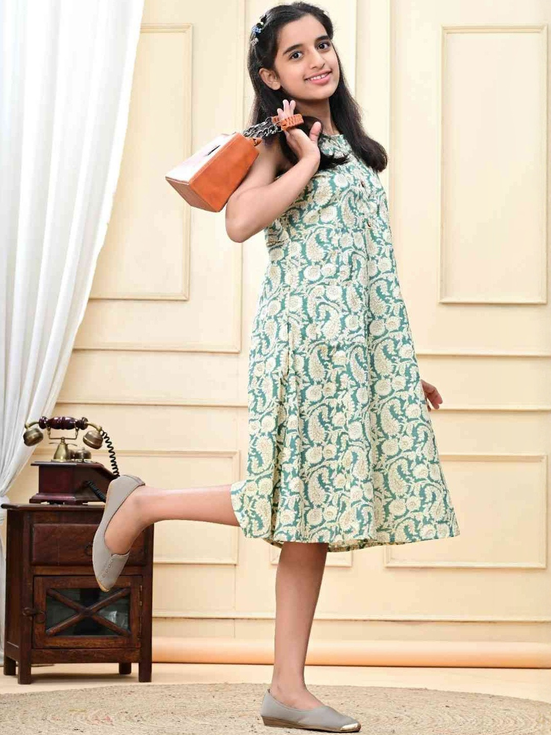 DMP FASHION Floral Print Cotton Top