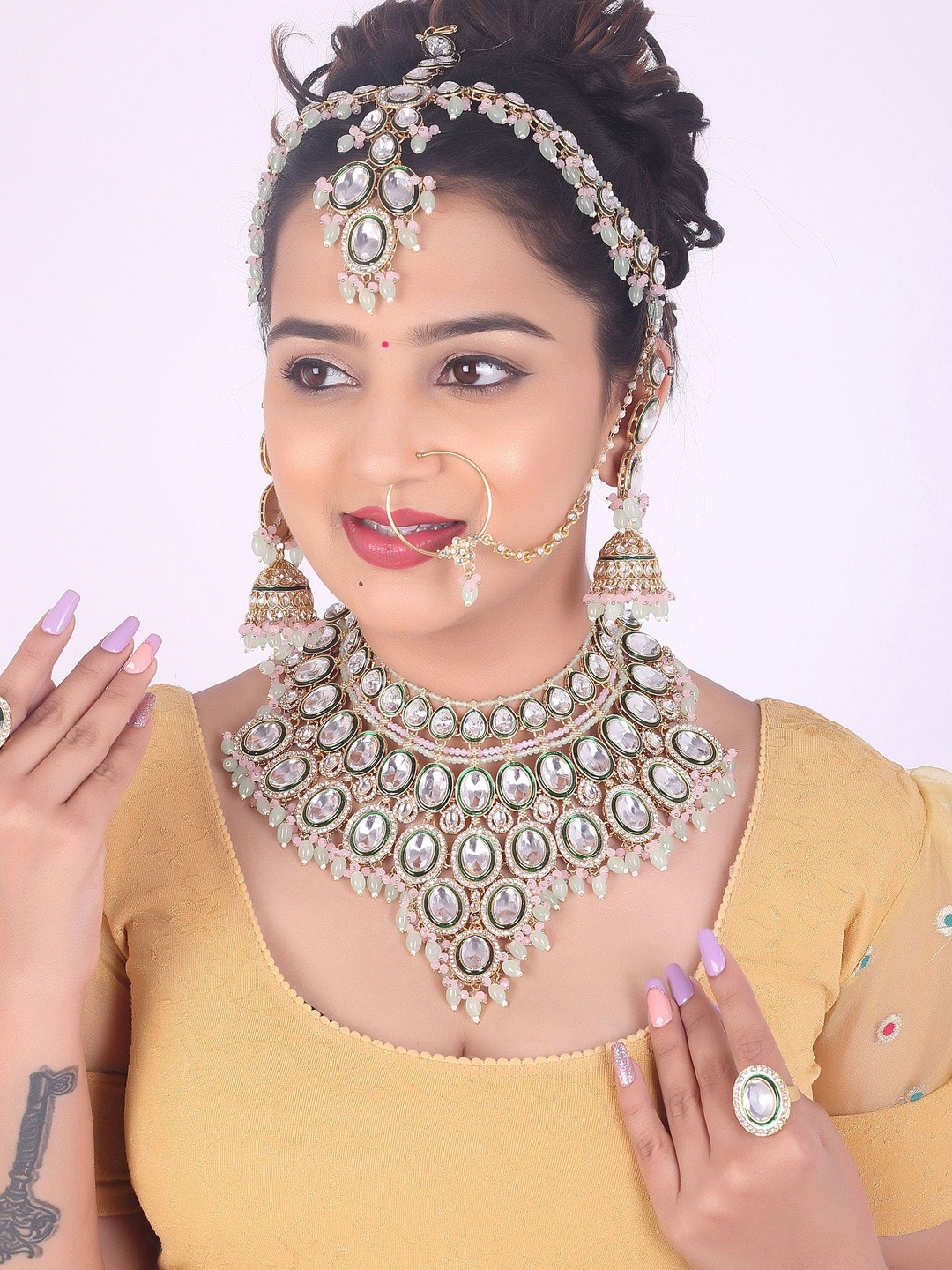 SAMC Gold-Plated Kundan Stone-Studded & Beaded Jewellery Set