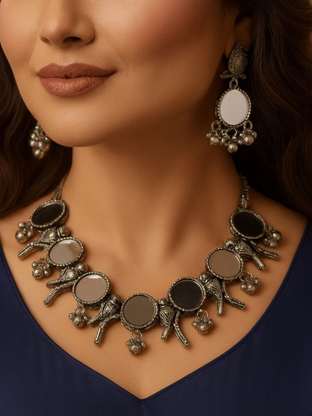 Nui Mirror Work Design Jewellery Set