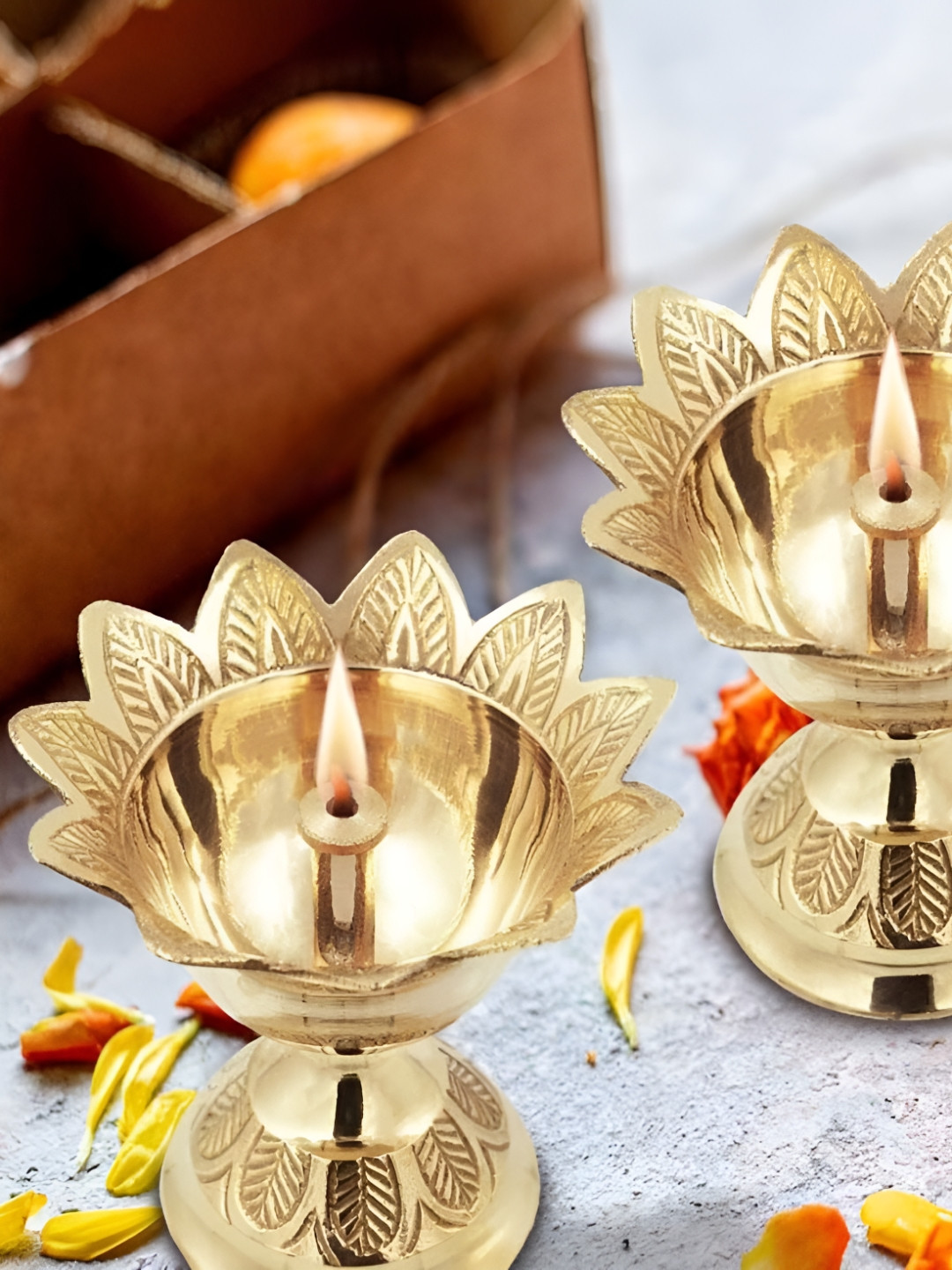 Heaven Decor 2 Pieces Gold-Toned Textured Kuber Devdas Diyas