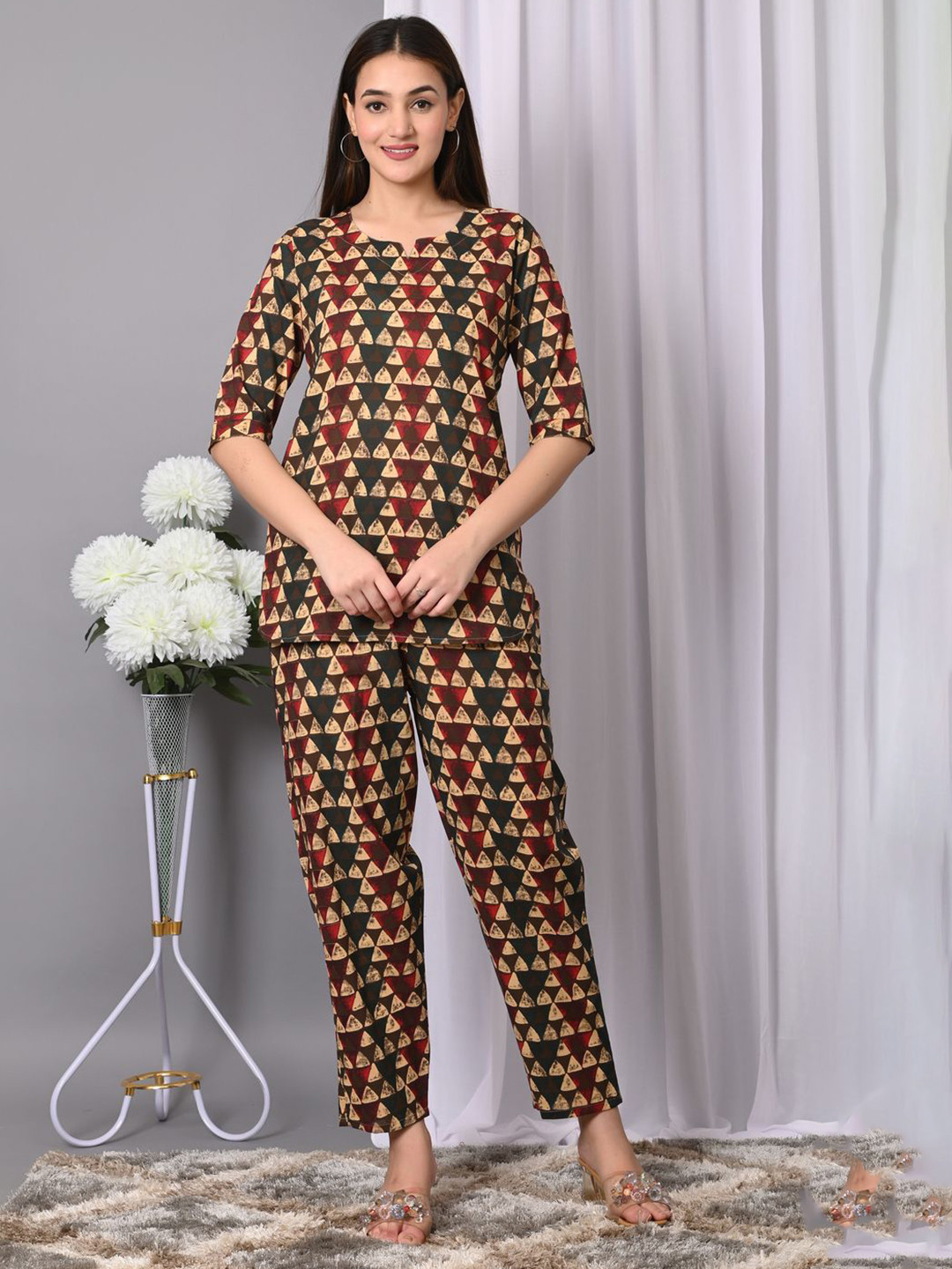 The Tinge Geometric Printed Round Neck Pure Cotton Night suit