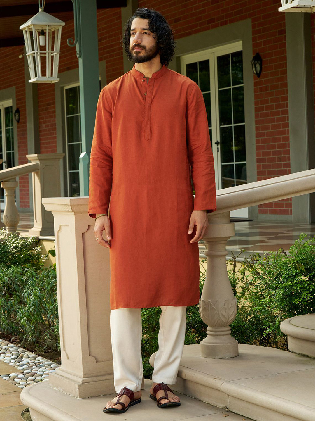 Andamen Men Placement Embroidery Linen Woven Mid Length Kurta-S-Reg