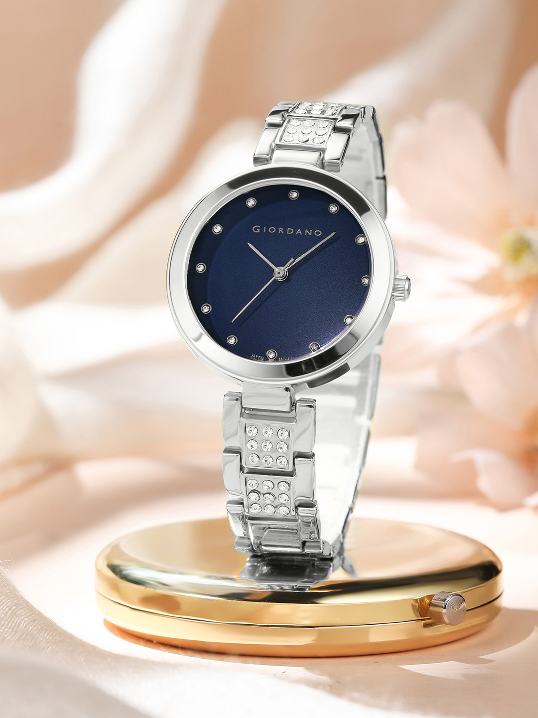 Giordano Women Dial & Bracelet Style Straps Analogue Quartz Movement Watch A2037-66