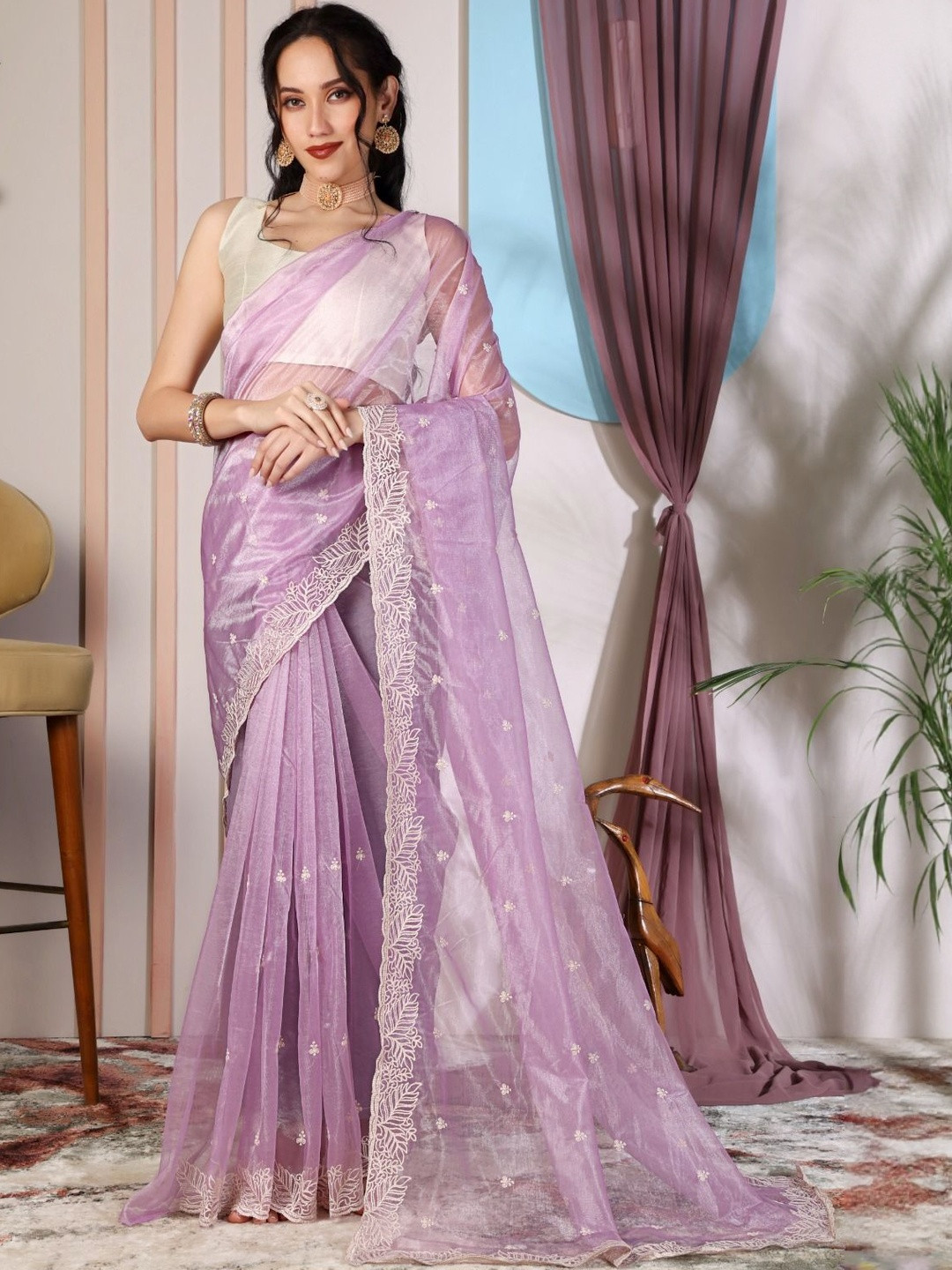 FOLENNE Embroidered Thread Work Saree With Unstitched Blouse Piece