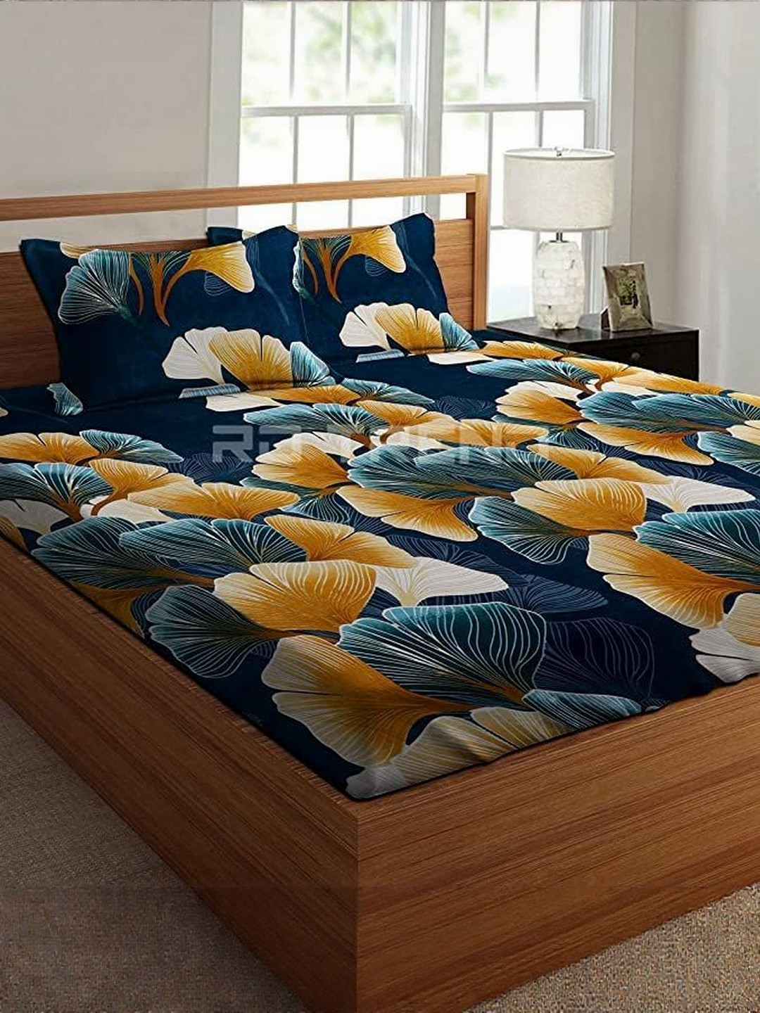 NEW TOWN Blue Floral Printed 210 TC Cotton Fitted Queen Bedsheets With 2 Pillow Covers