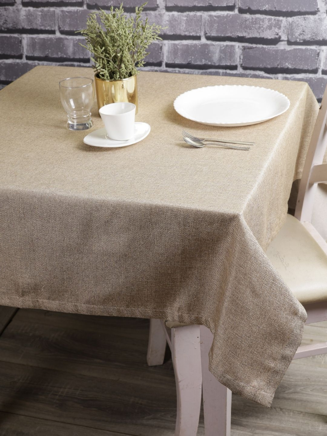 THE CONVERSION Beige 4-Seater Textured Square Shaped Heat Resistant Jute Linen Table Cover