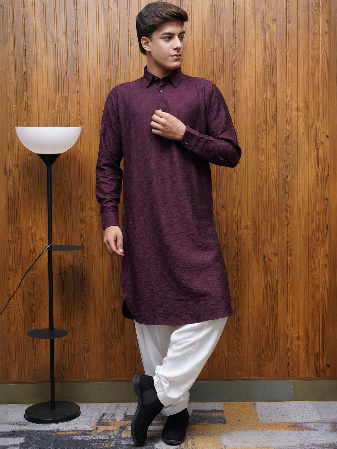 BETTINO Men Geometric Textured Traditional Pathani Kurta with Salwar Kurta Sets