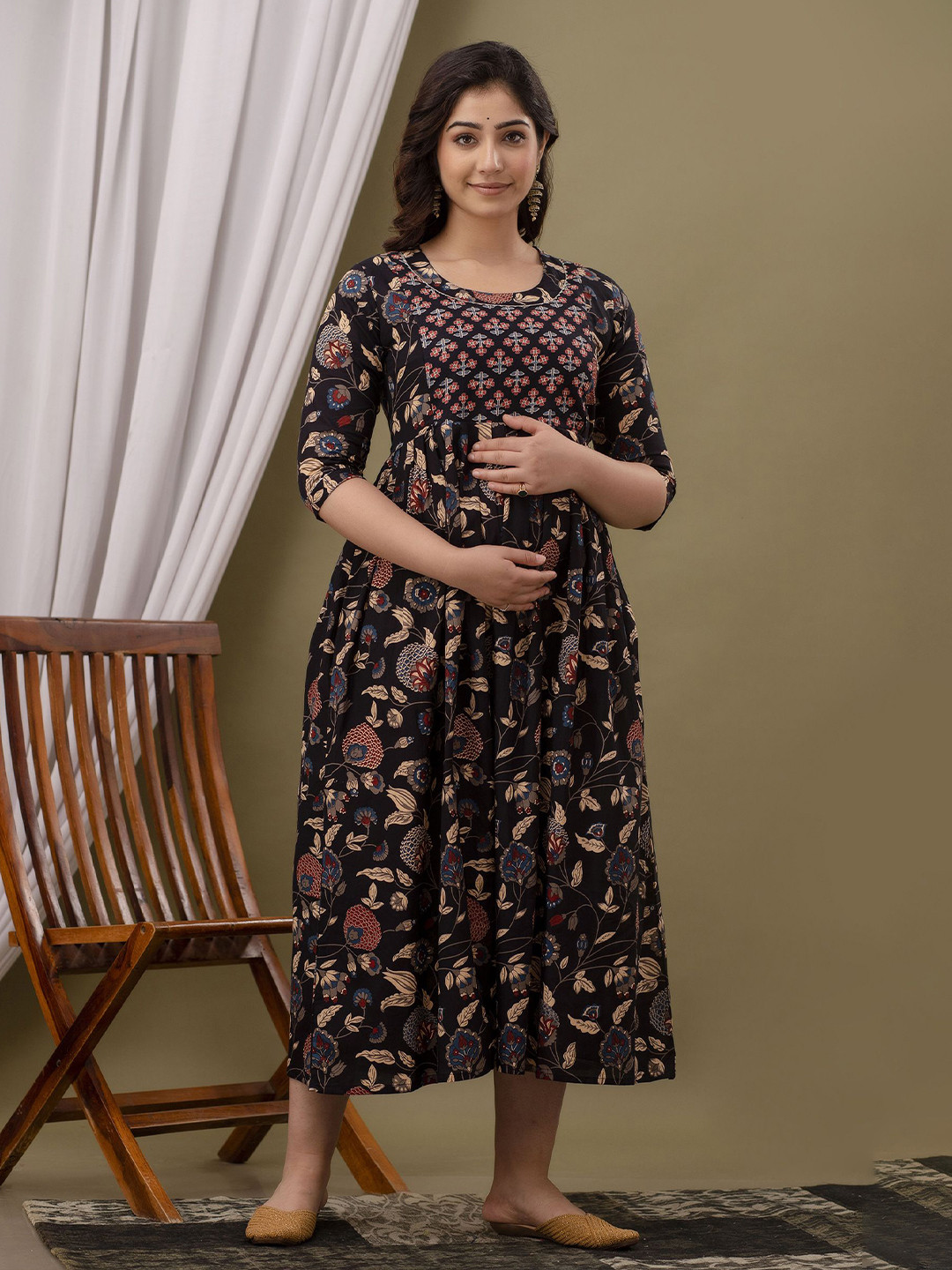 FACON GRAVIDA Floral Printed Maternity Gathered or Pleated Fit & Flare Midi Dress