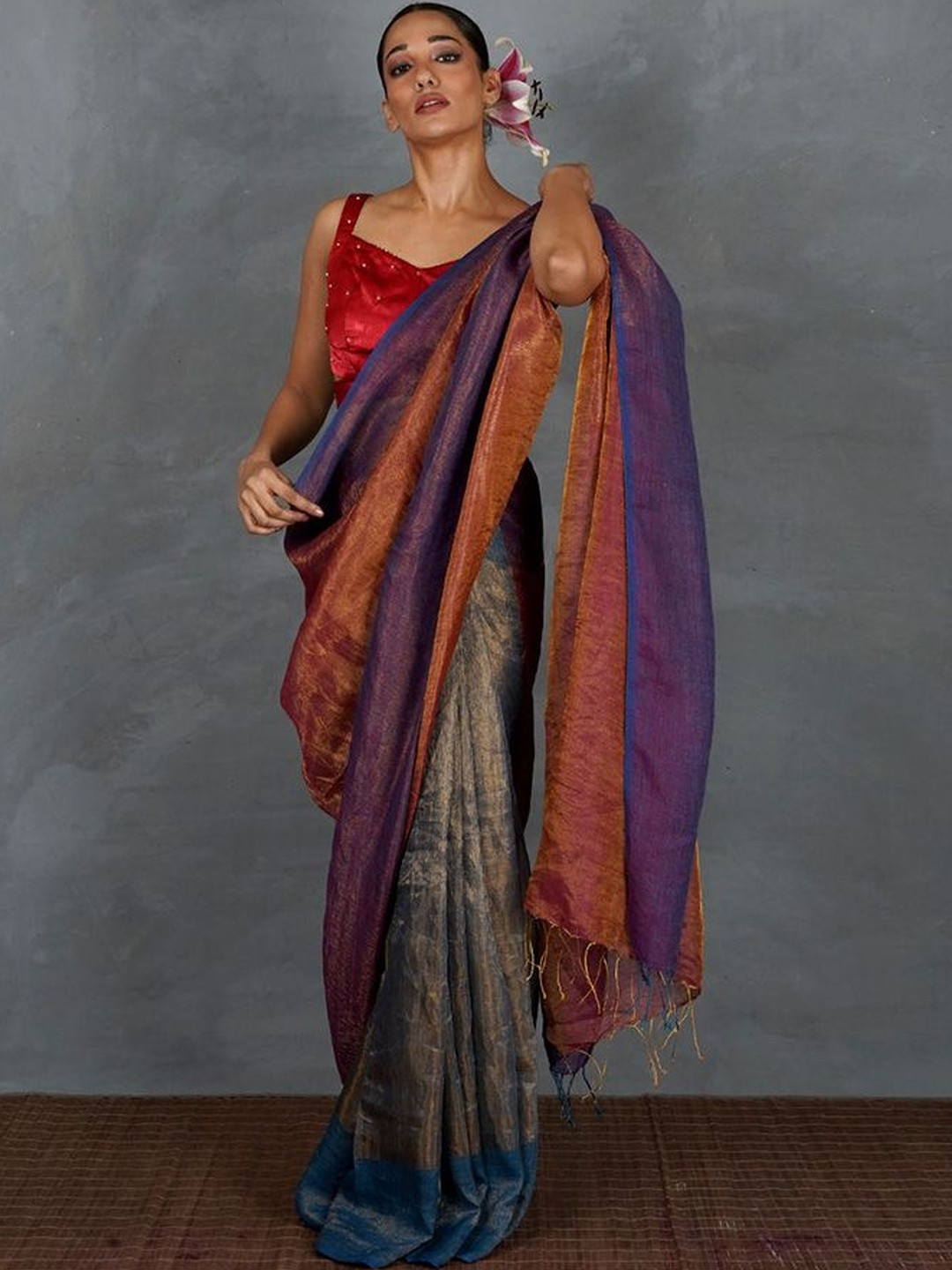 Chidiyaa Tara Chase Light Violet Handwoven Linen Saree
