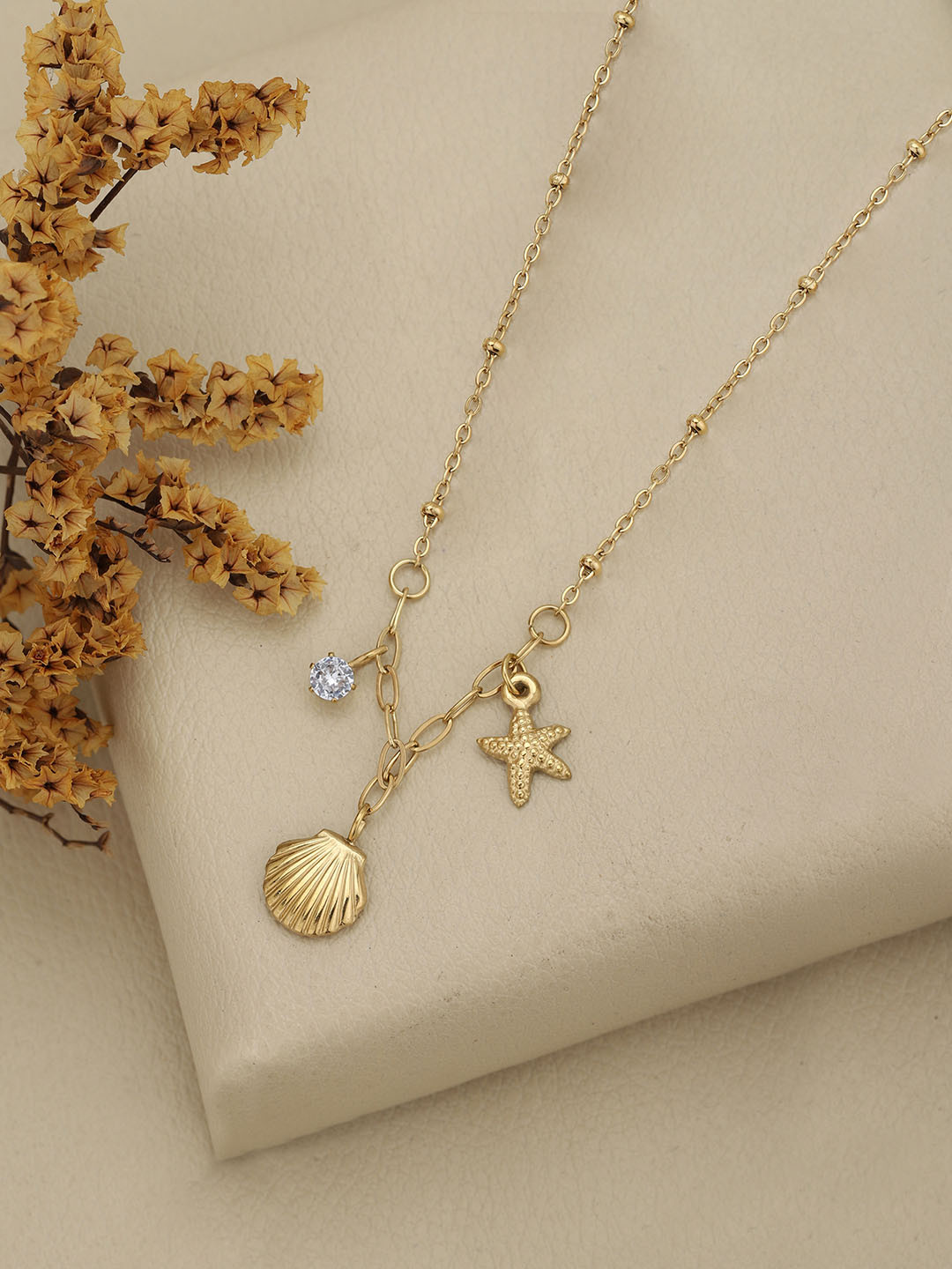 DressBerry Gold Plated CZ Shell and Starfish Necklace