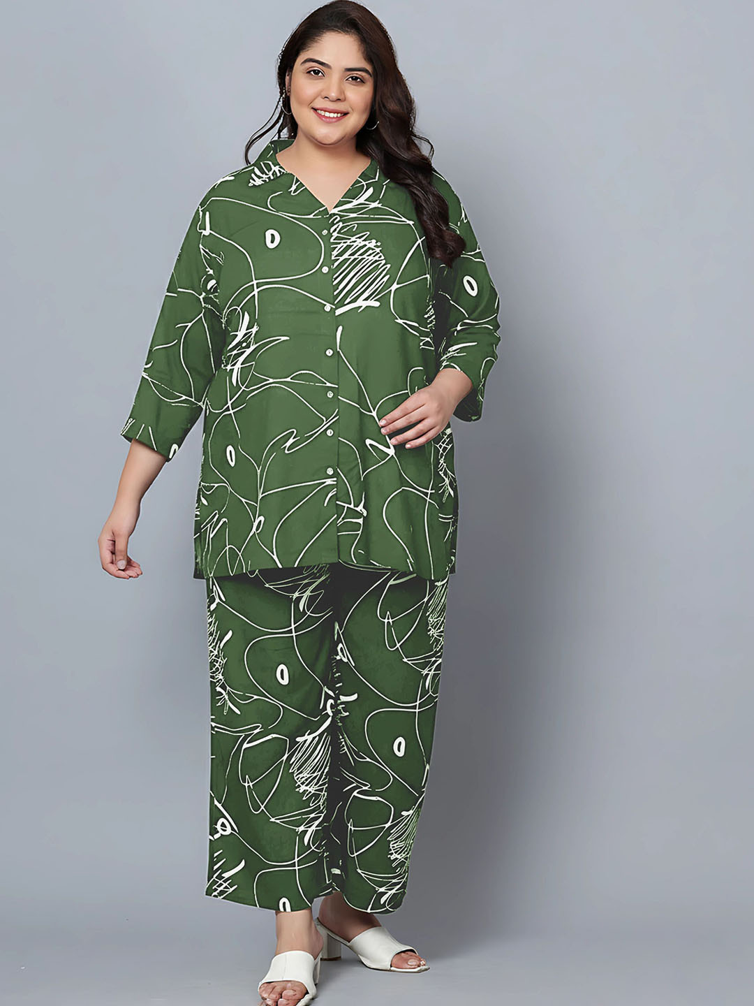 Indietoga Plus Size Scribble Printed Shirt Collar Shirt With Trouser