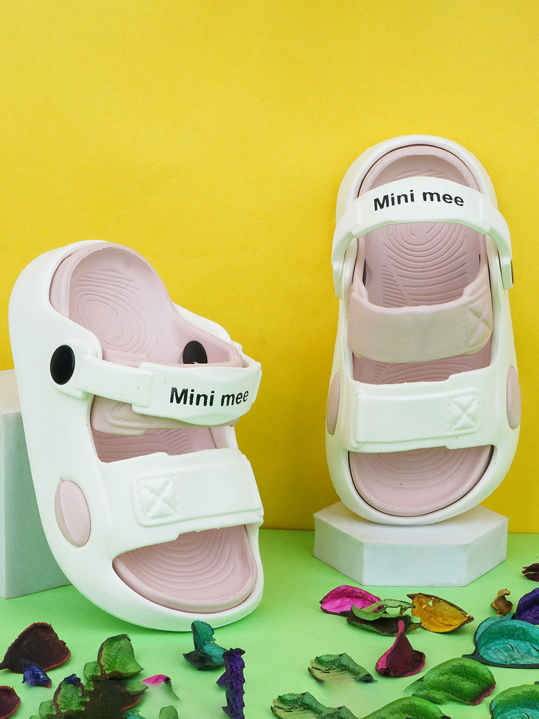 LNG Lifestyle Kids Printed Rubber Indoor & Outdoor Clogs