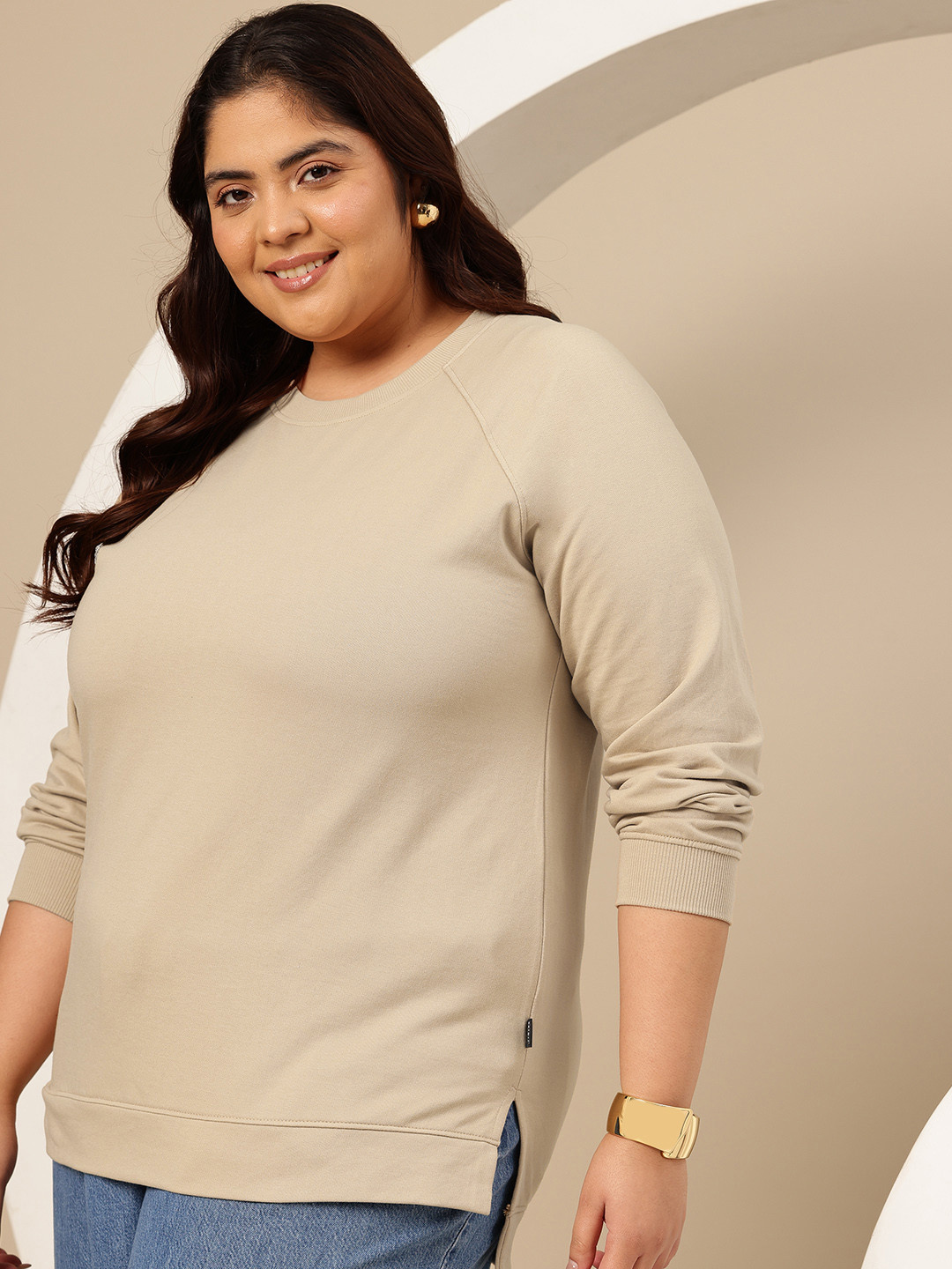 Sztori Plus SIze Raglan Sleeves Side Slit Hem Sweatshirt